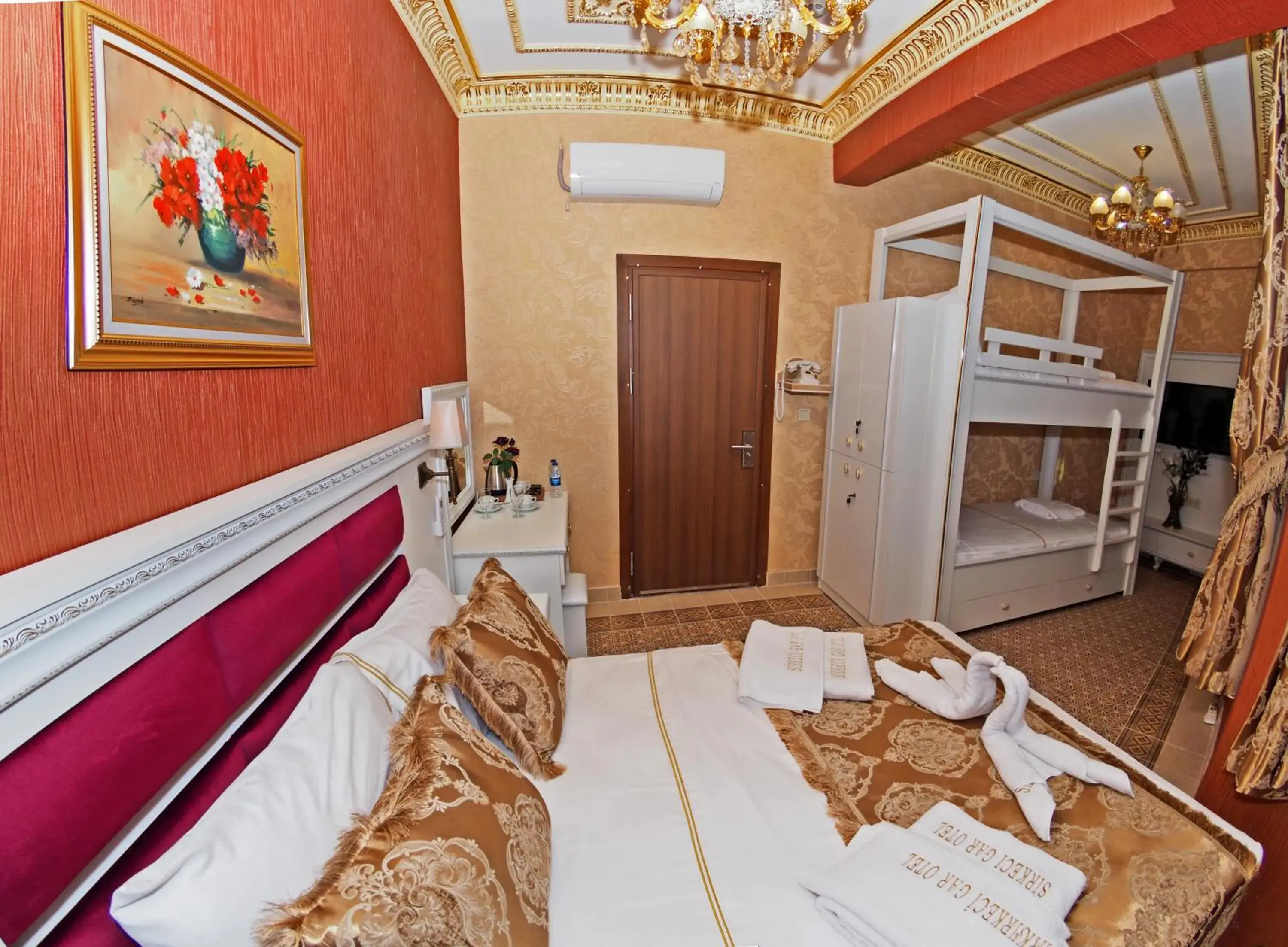 Superior Family Room in Sirkeci Gar Hotel Superior Family Room in Sirkeci Gar Hotel