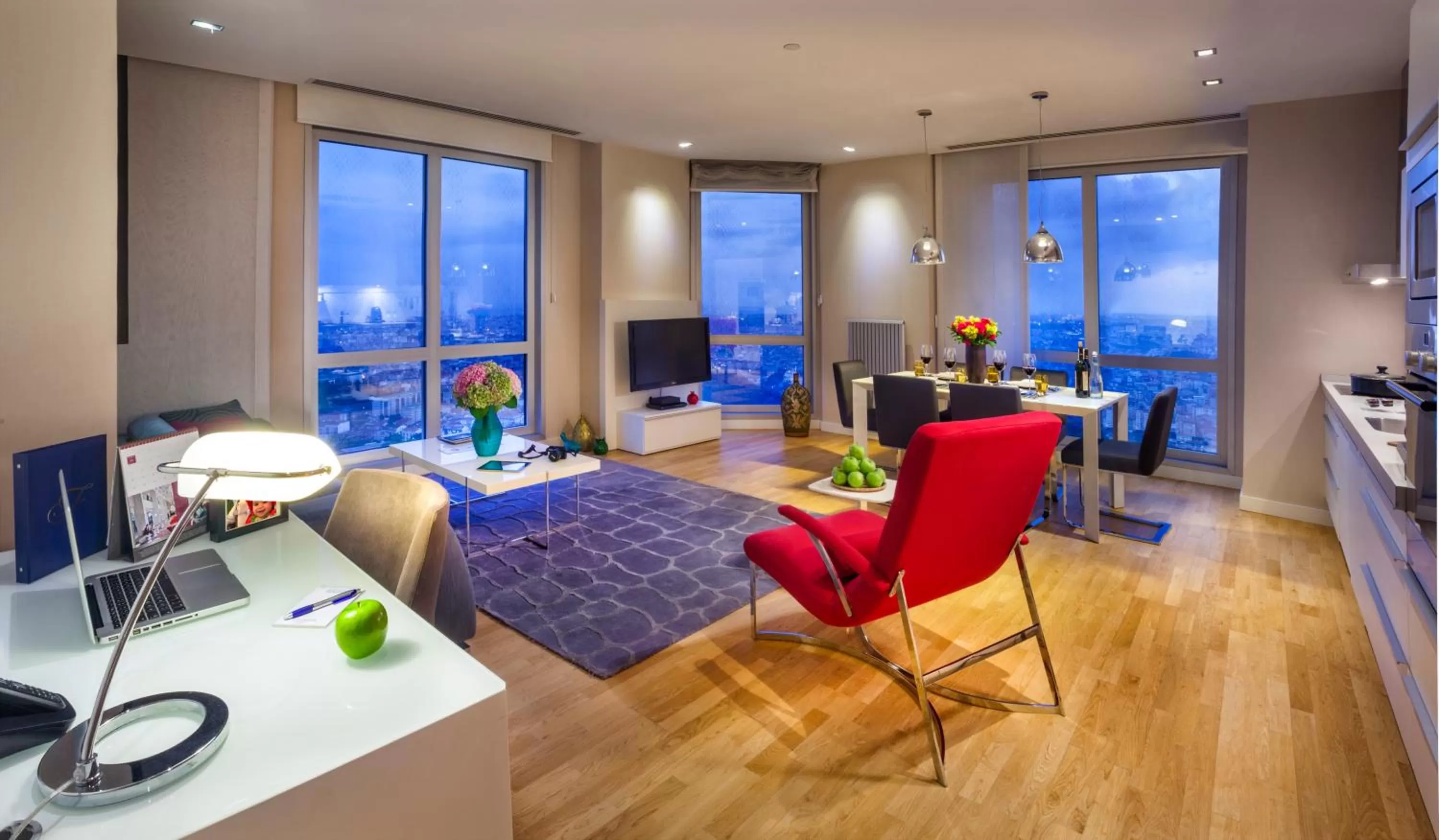 TV and multimedia in Fraser Place Anthill Istanbul