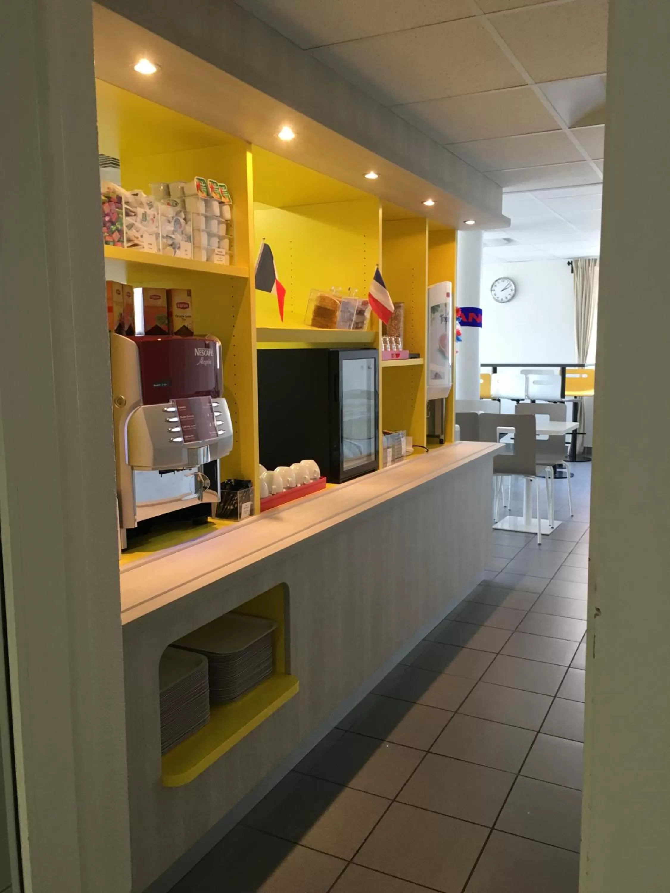 Buffet breakfast in Premiere Classe Valence Nord - Saint Marcel Les Valence