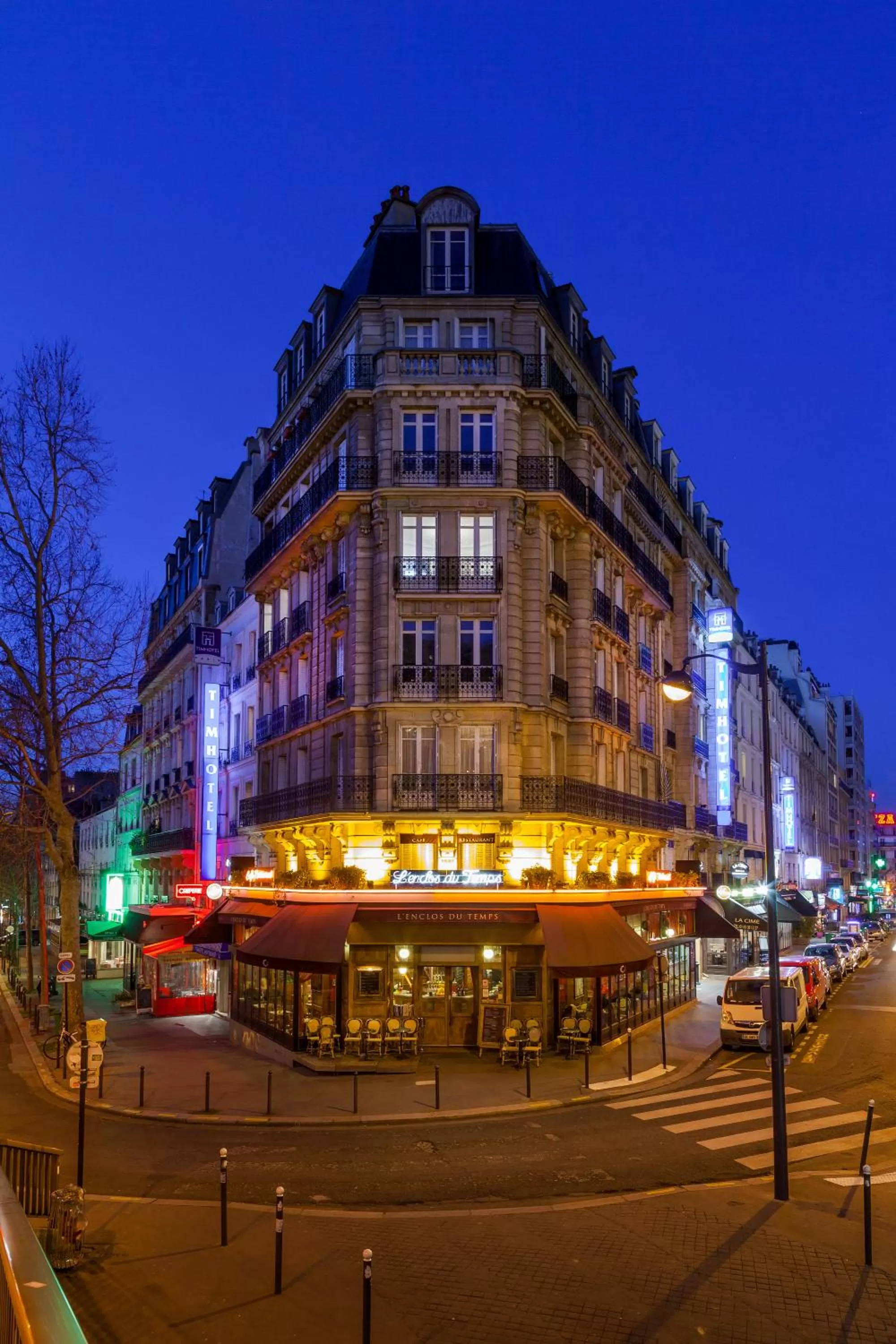 Property building in Timhotel Paris Gare Montparnasse