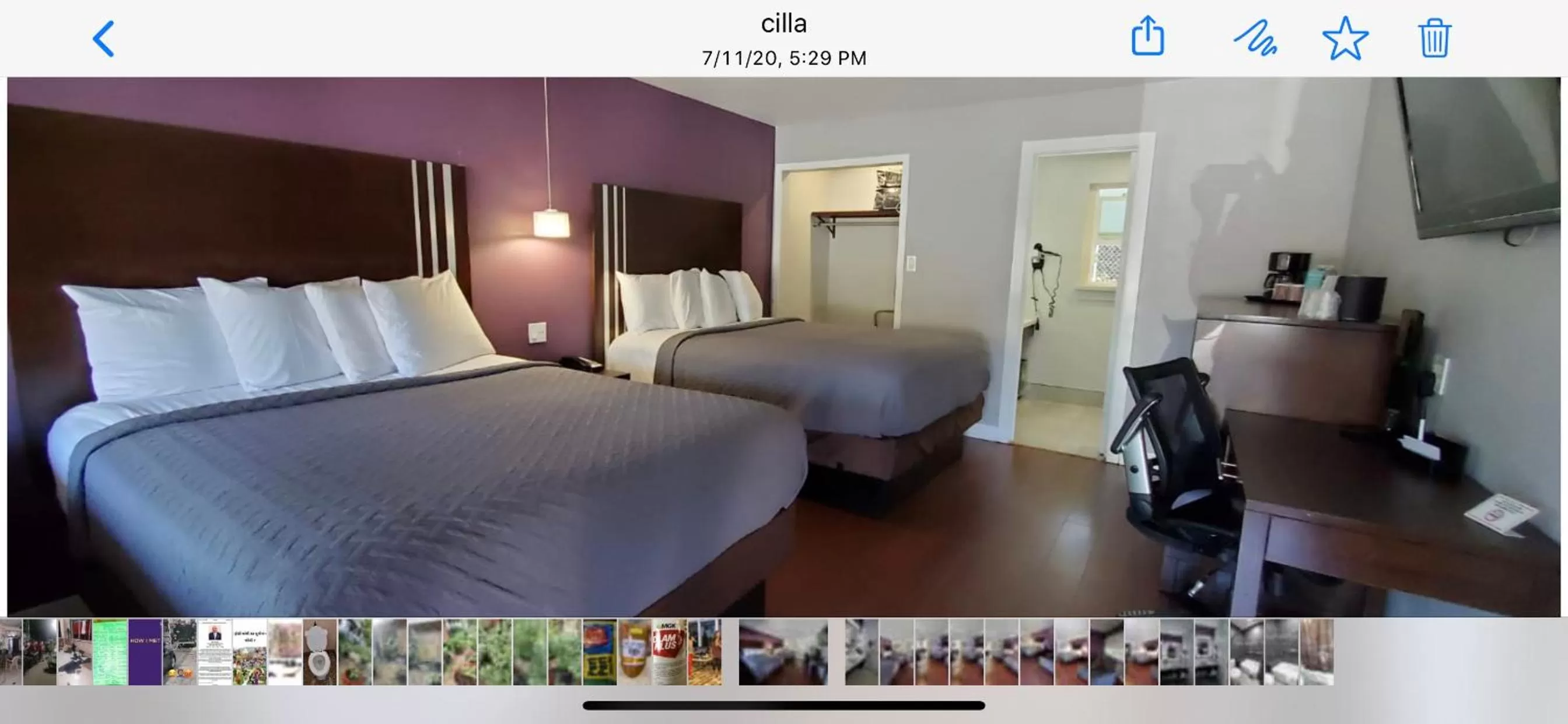 Bed in Muir Lodge Motel