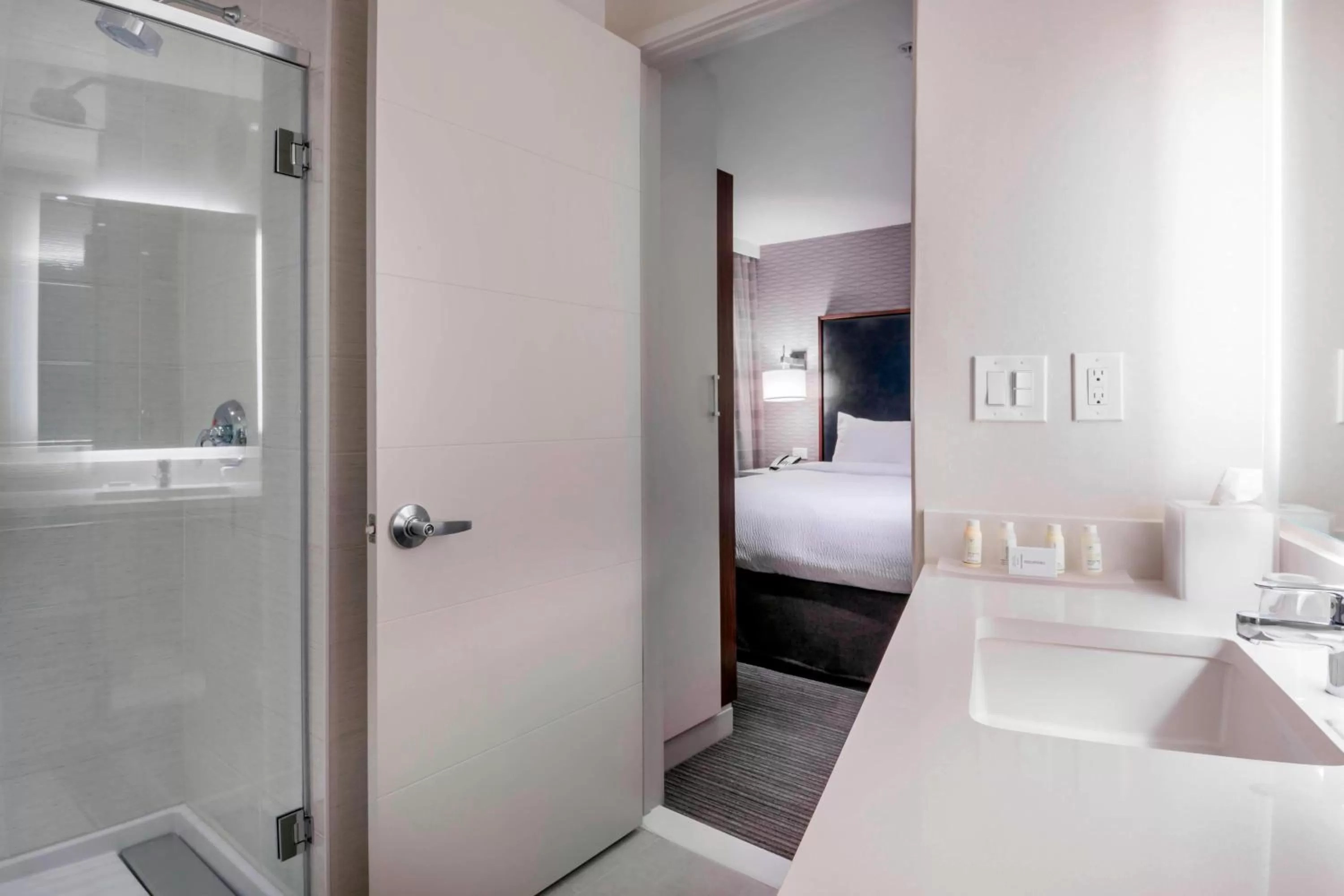 Bathroom, Bed in Residence Inn by Marriott Jersey City