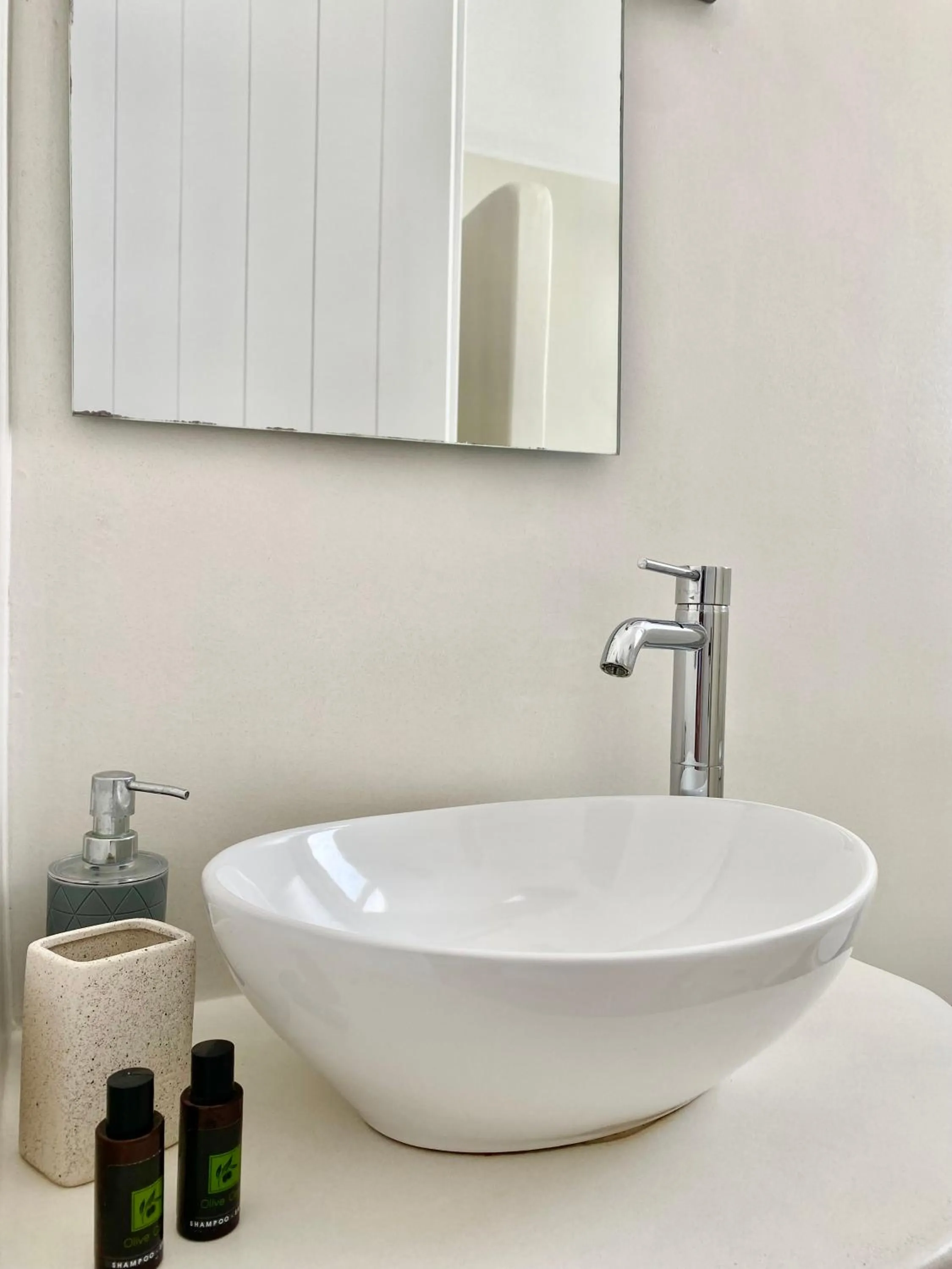 Bathroom in Fikas Hotel