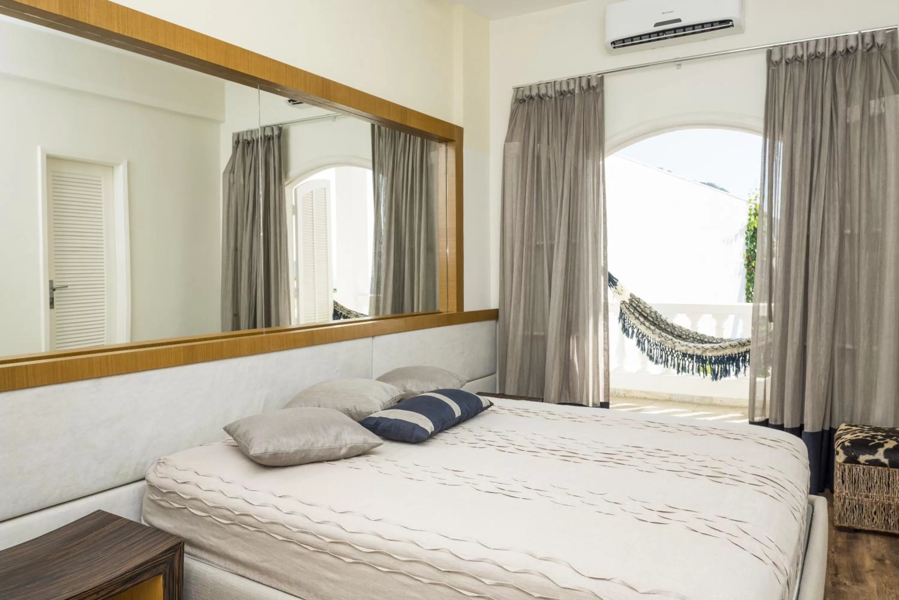 Balcony/Terrace, Bed in Prestige Property - Da Costa