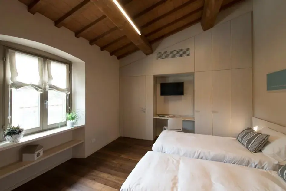 Double or Twin Room with Private Bathroom - single occupancy in Pistoia Nursery Campus - agriturismo in città Double or Twin Room with Private Bathroom - single occupancy in Pistoia Nursery Campus - agriturismo in città