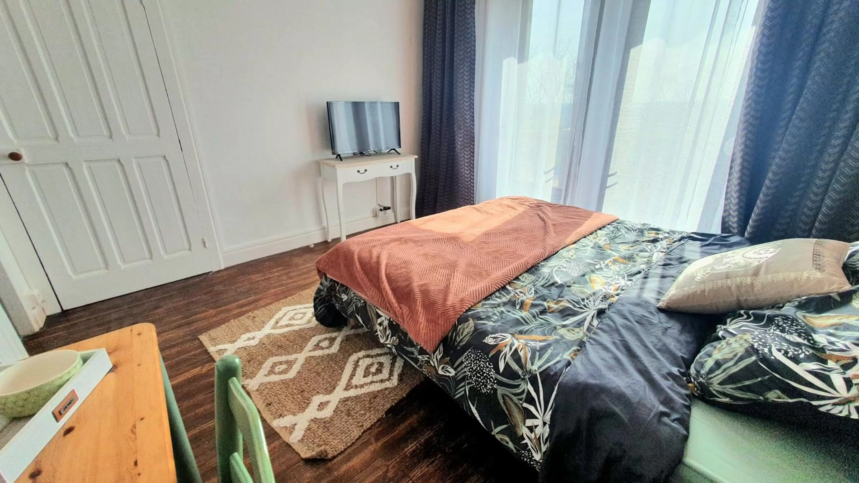 Bedroom in La Maison de la Côte des Légendes