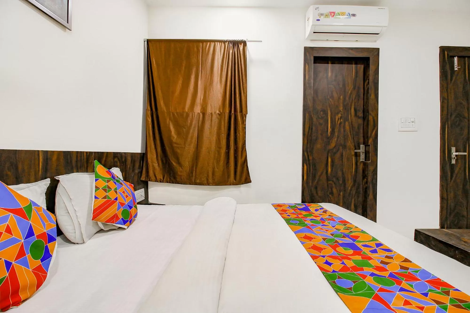 Photo of the whole room, Bed in FabHotel HTC