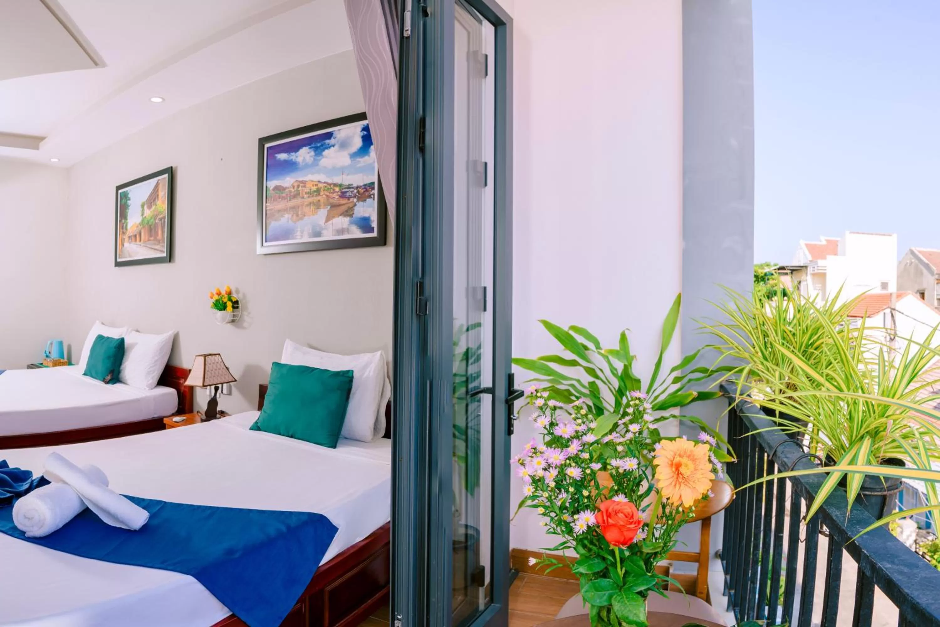 Bed in Vinh Khang Homestay