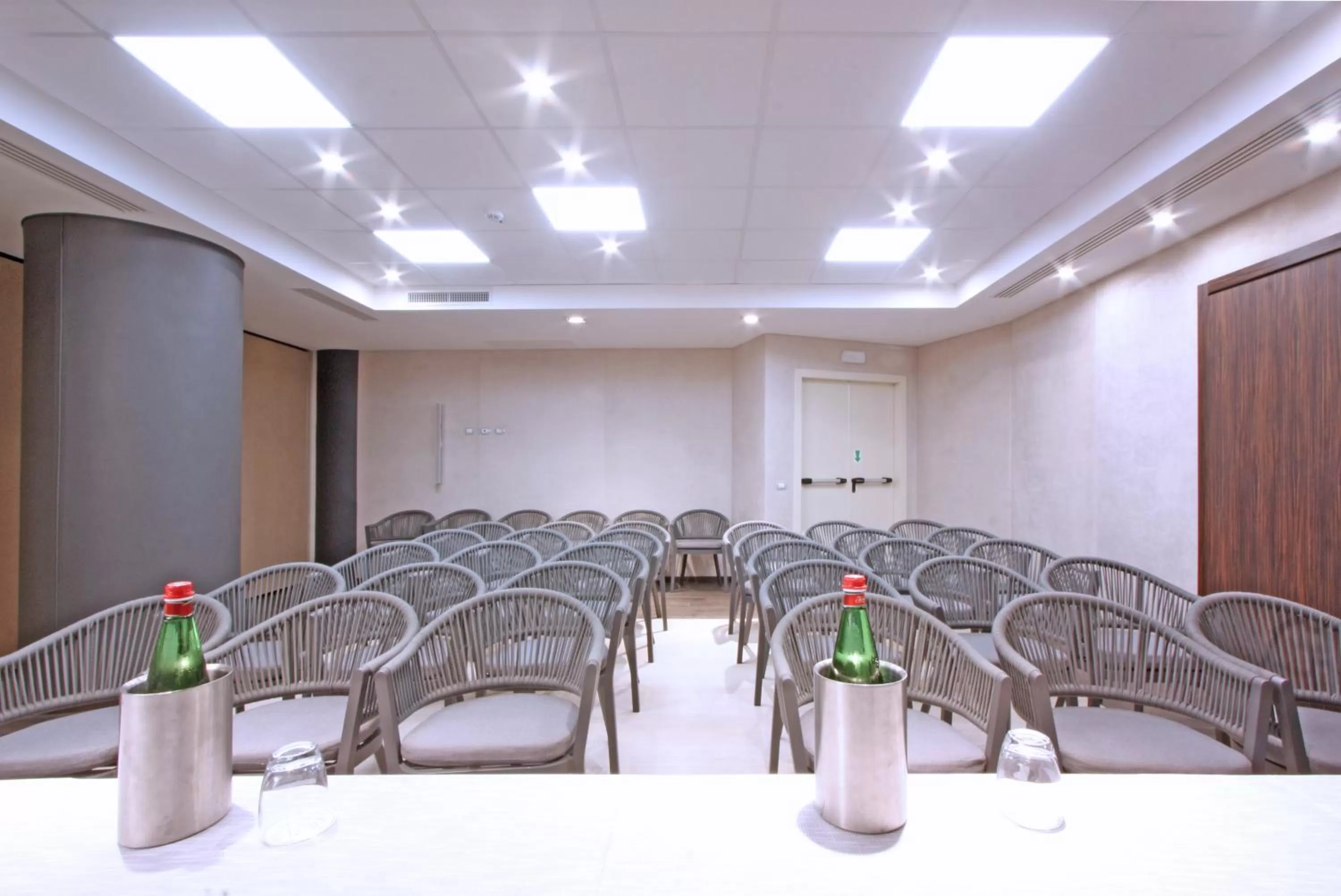 Business facilities in The Hive Hotel