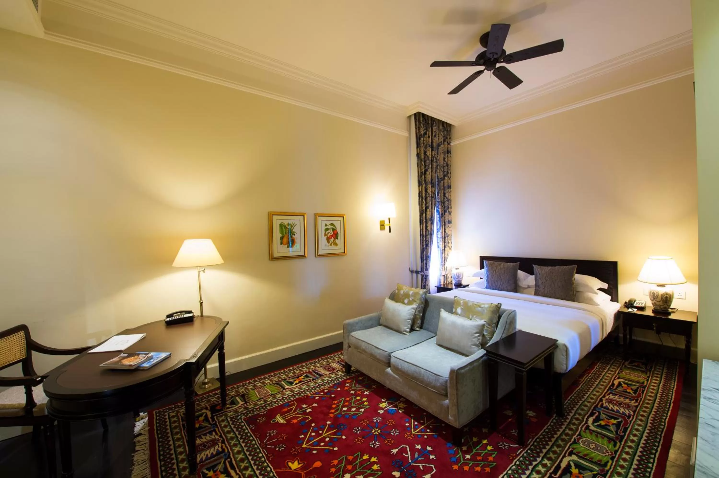 Bedroom, Bed in Galle Face Hotel