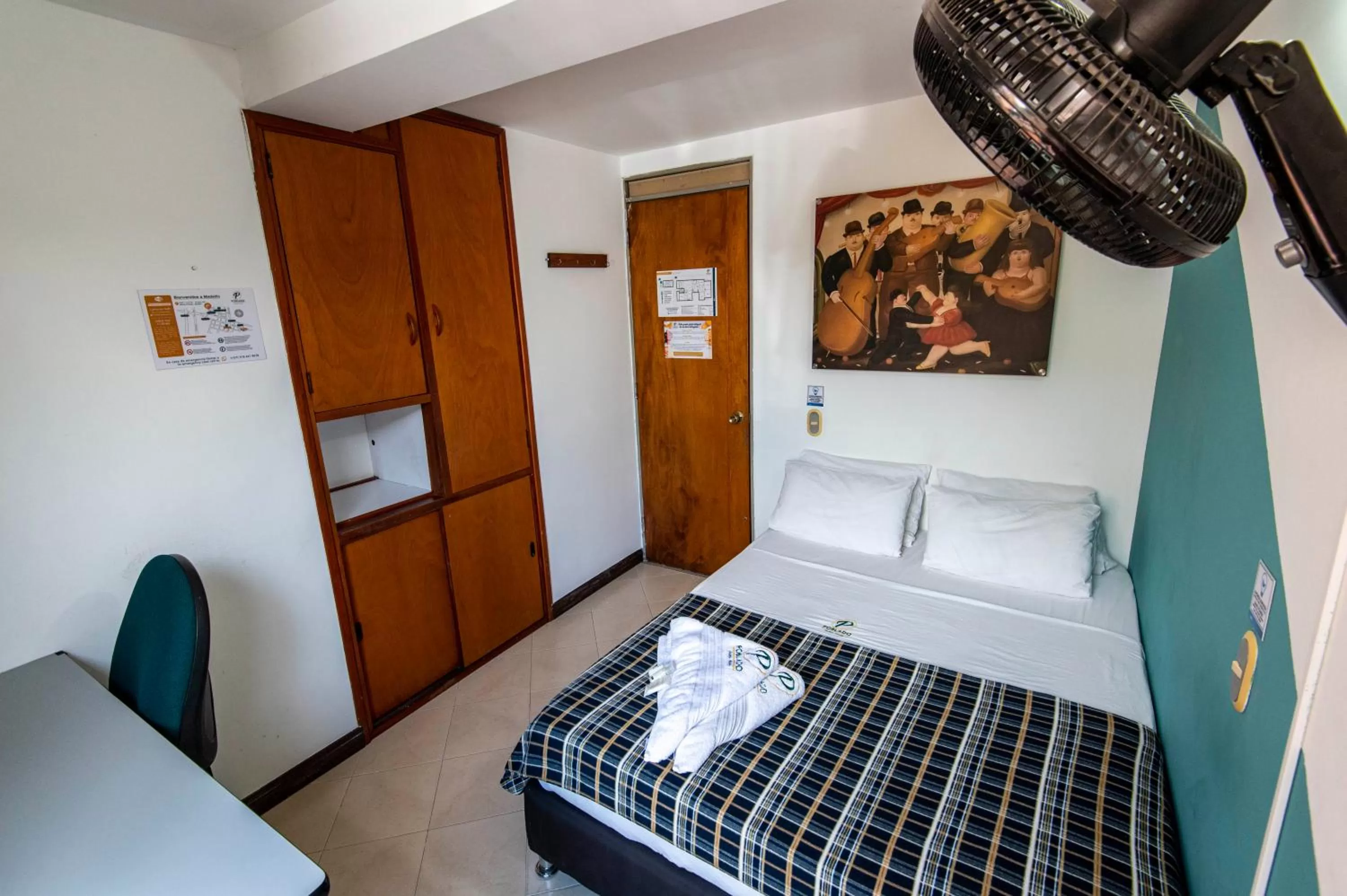 Bed in Poblado Guest House