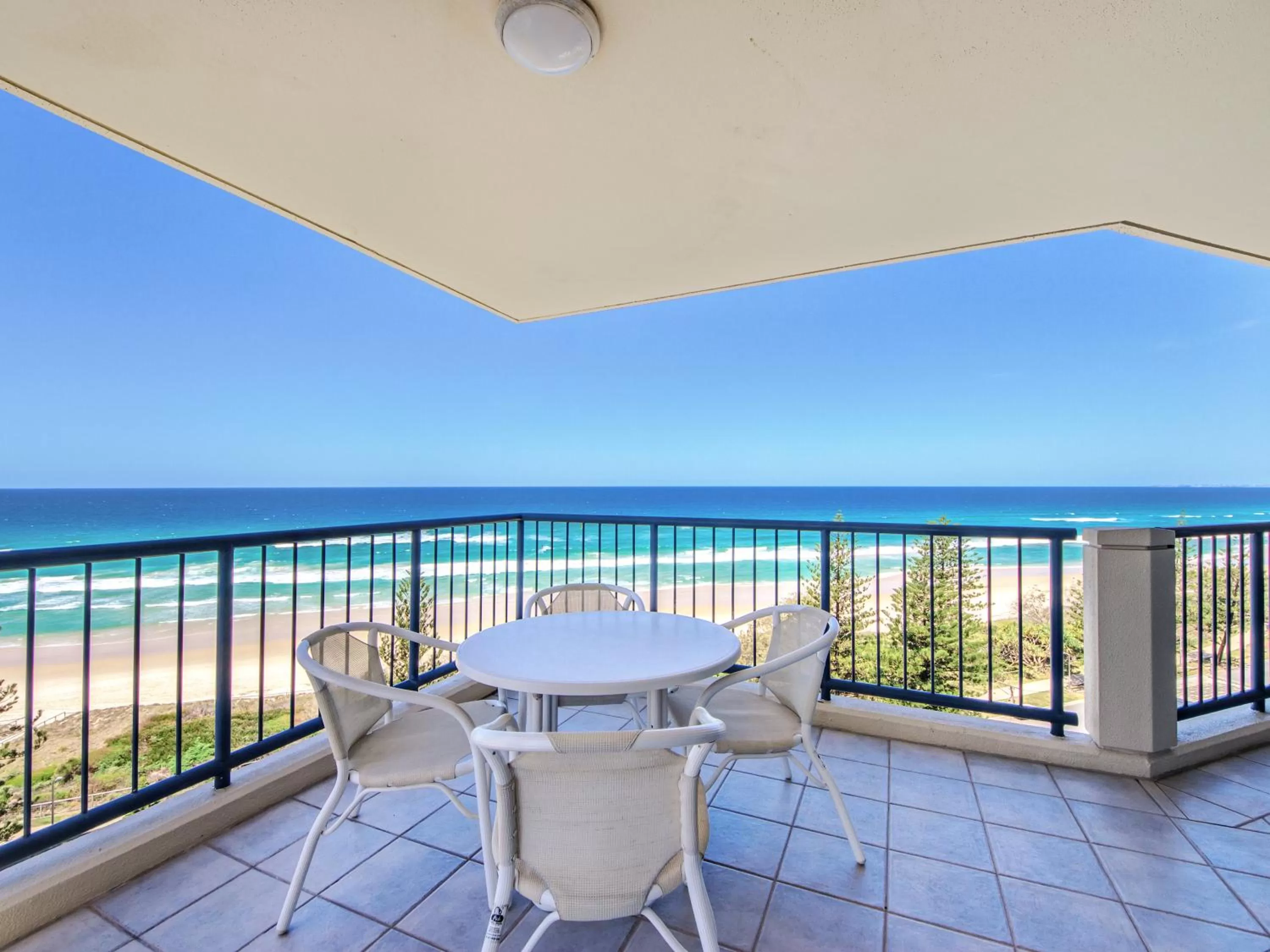 Two-Bedroom Apartment with Ocean View in Oceana On Broadbeach