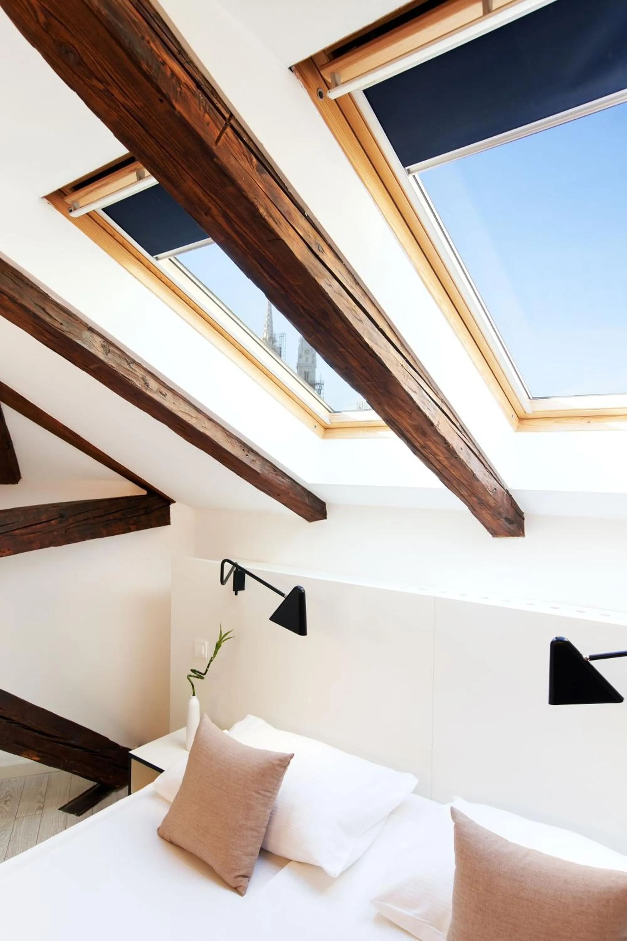 Bed in Art Hotel Like