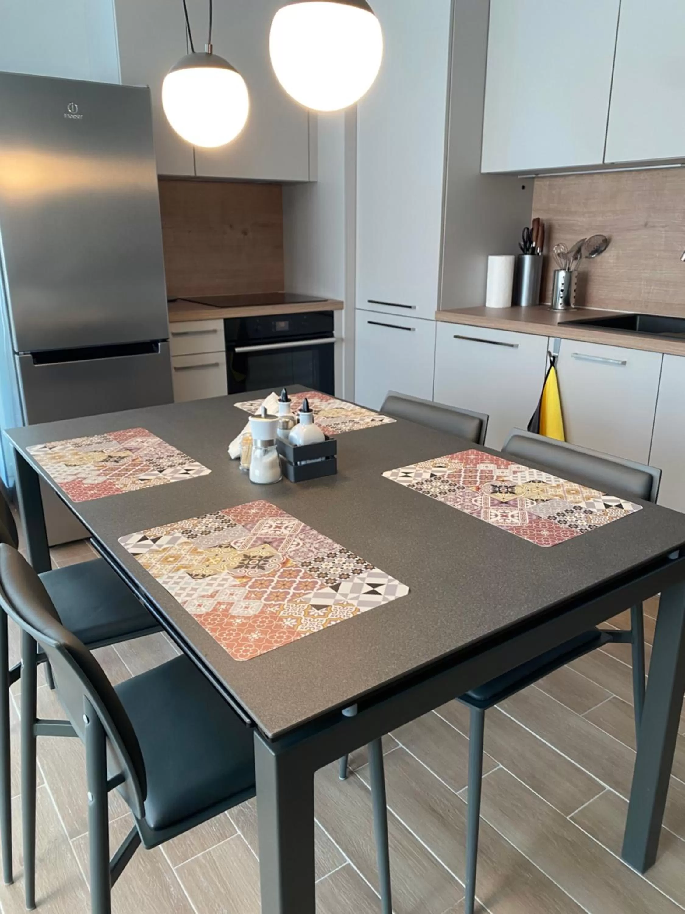 Kitchen or kitchenette, Kitchen/Kitchenette in 7th Sense boutique apartments