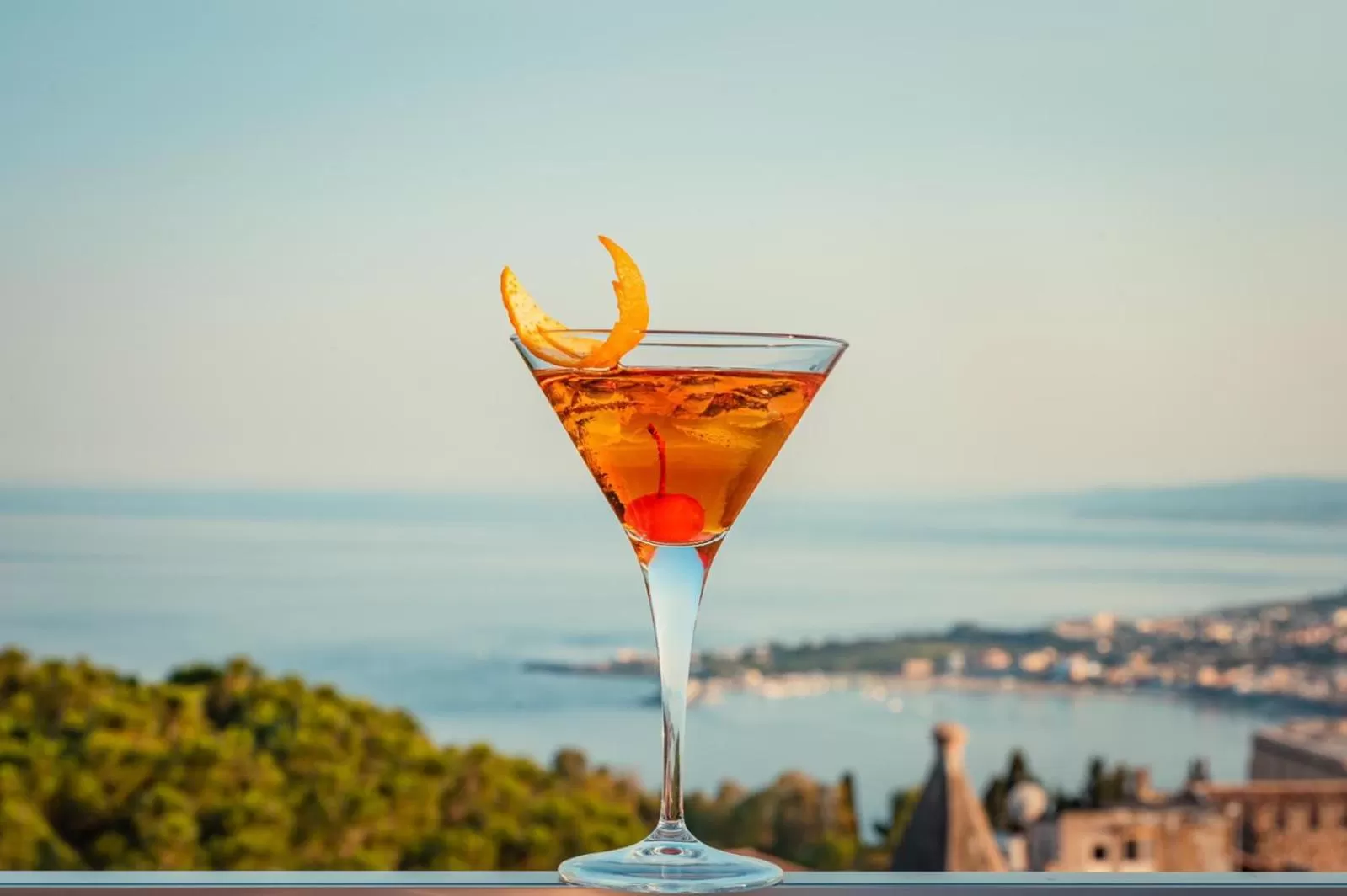 Restaurant/places to eat in Hotel Continental