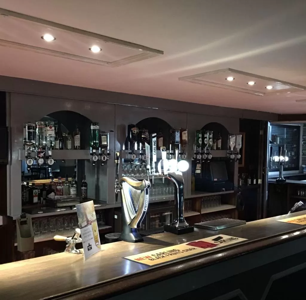 Alcoholic drinks in The Embassy Hotel