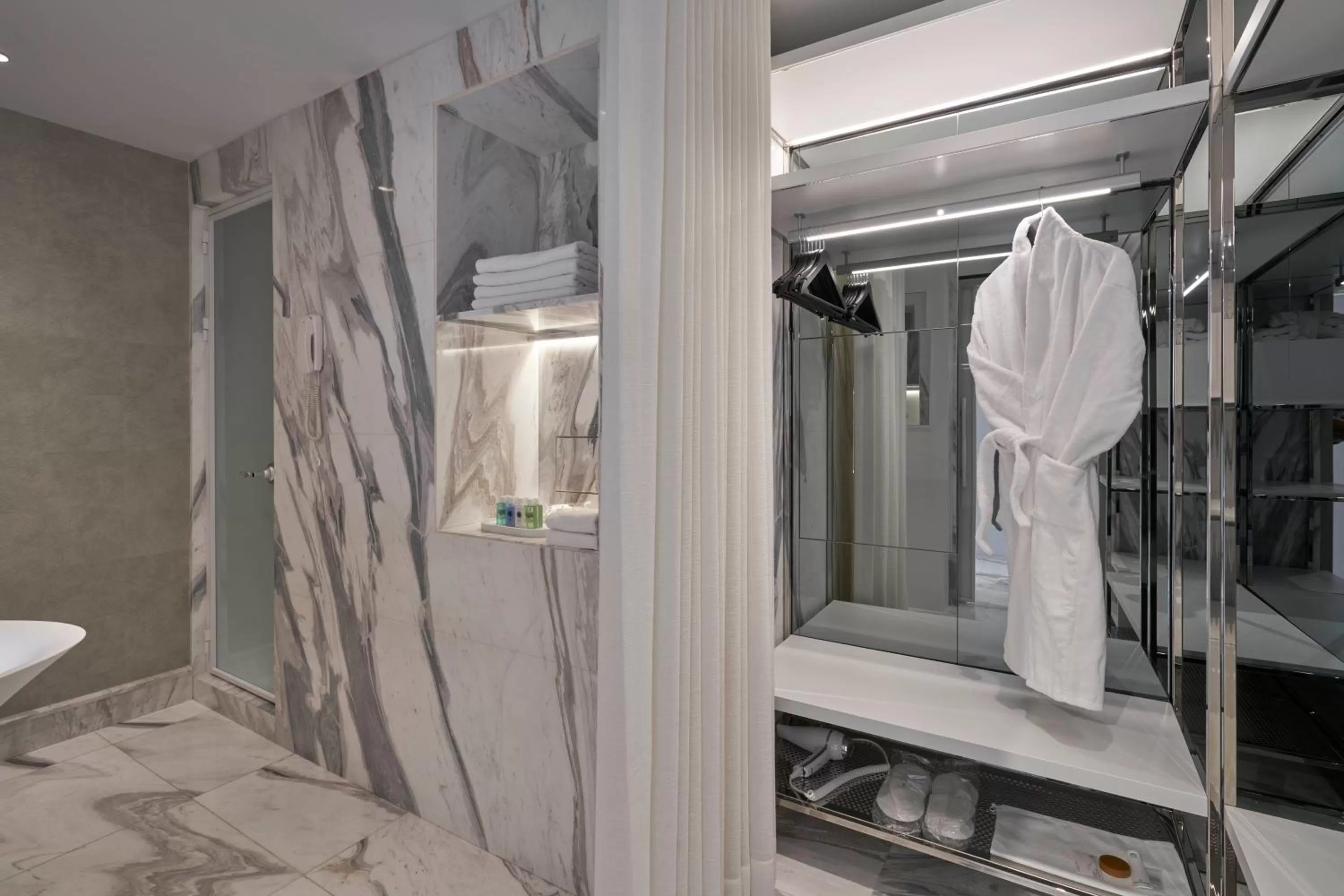 Bathroom in Richmond Istanbul