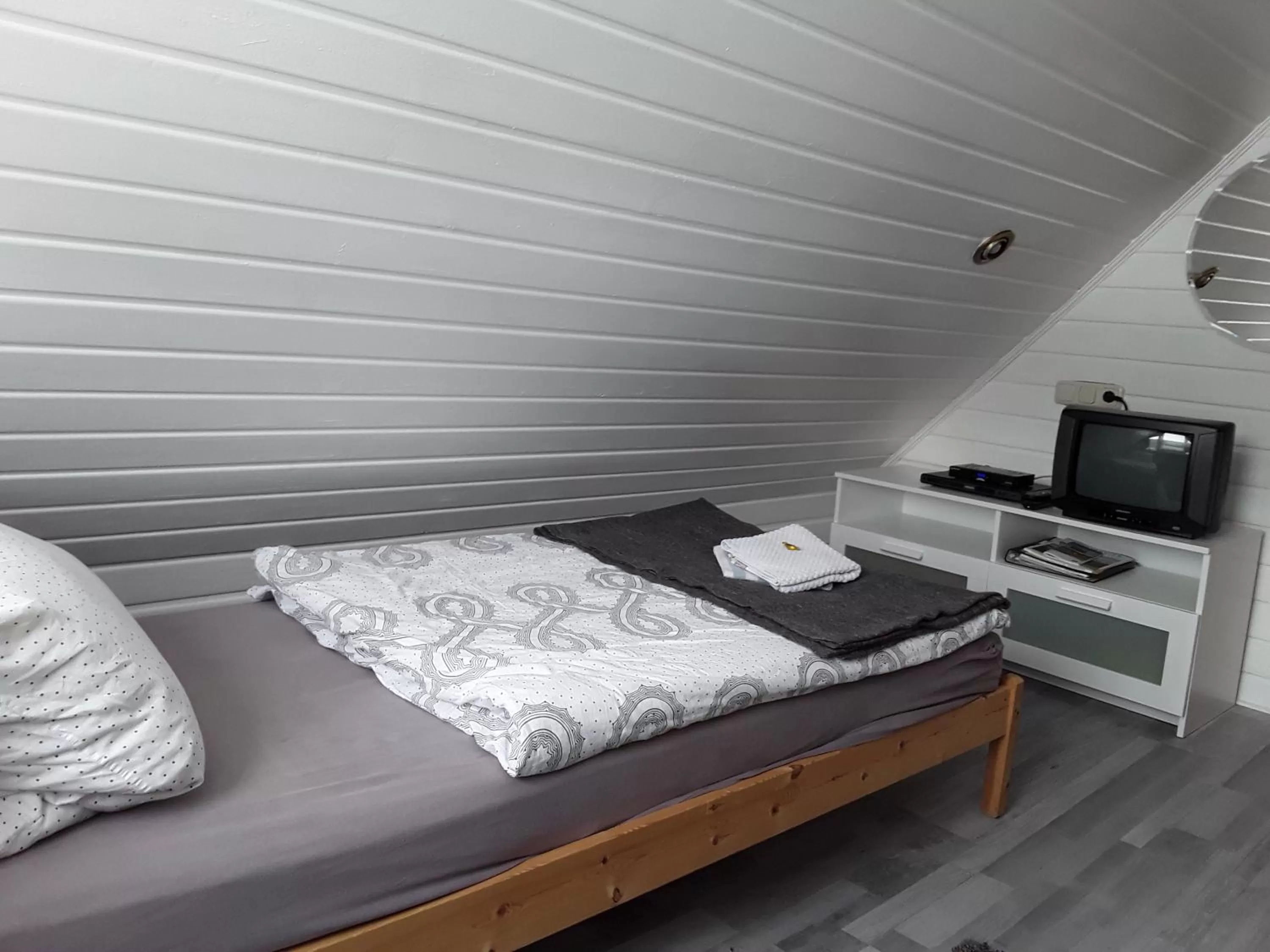 Bed in Villa Jani b&b