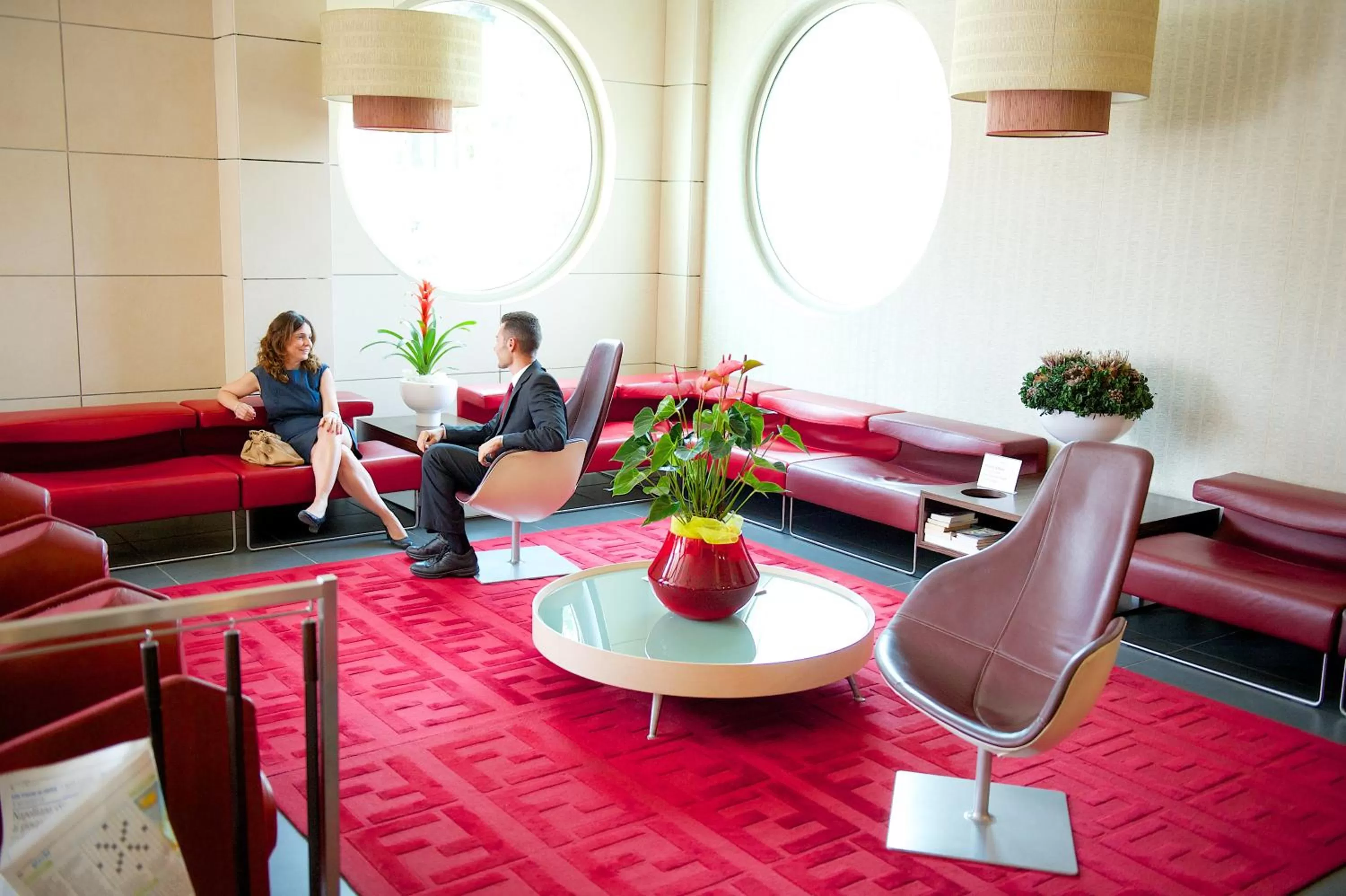 Communal lounge/ TV room in Hotel Mercure Siracusa