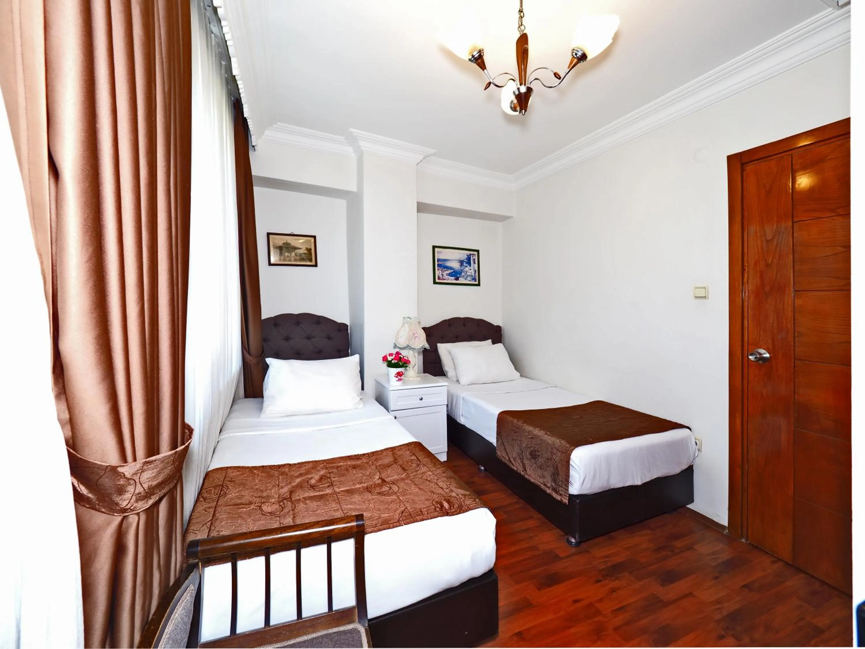 Single Room in The Sunrise Hotel