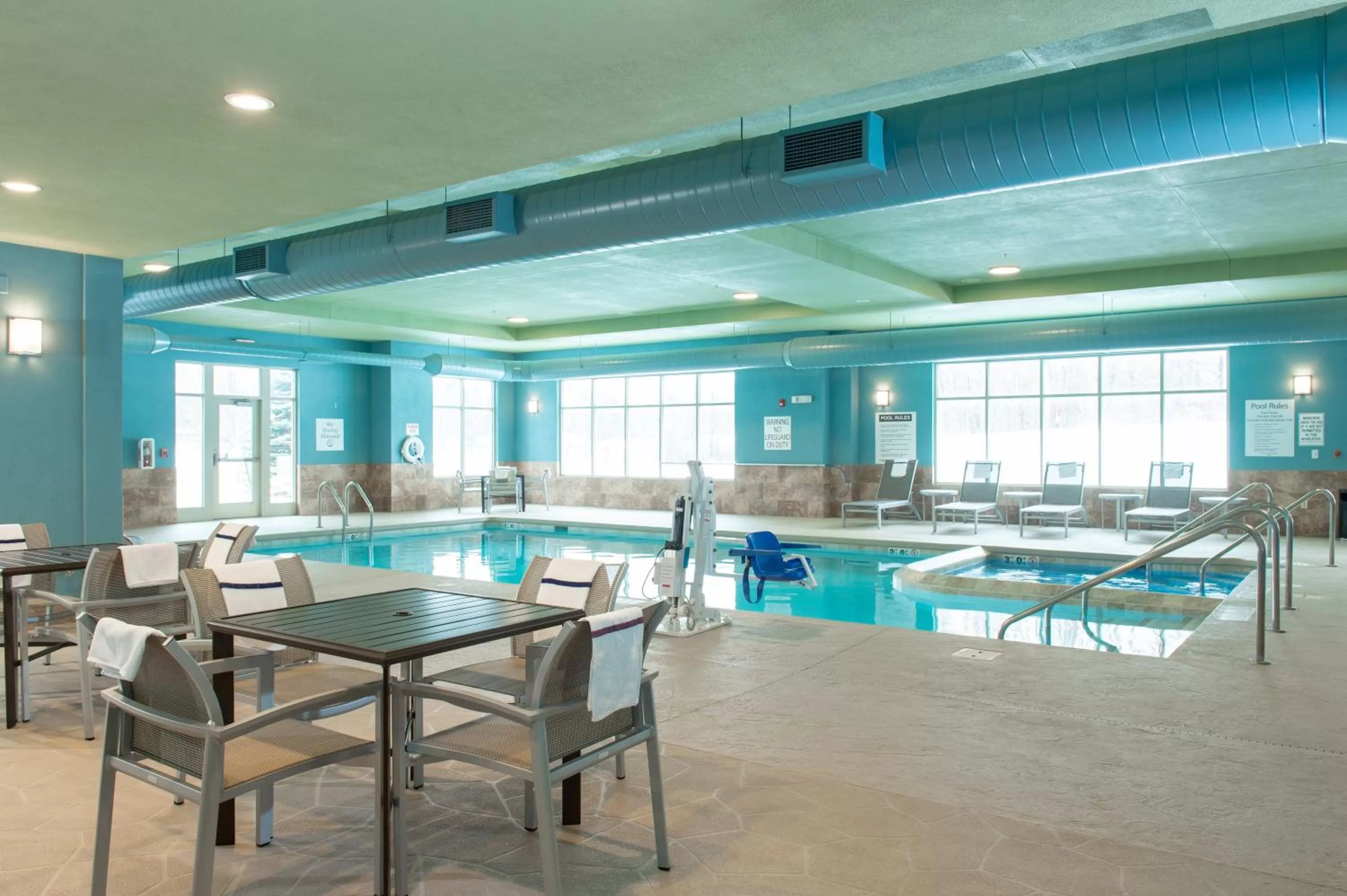Swimming pool in Holiday Inn Express & Suites Wausau by IHG