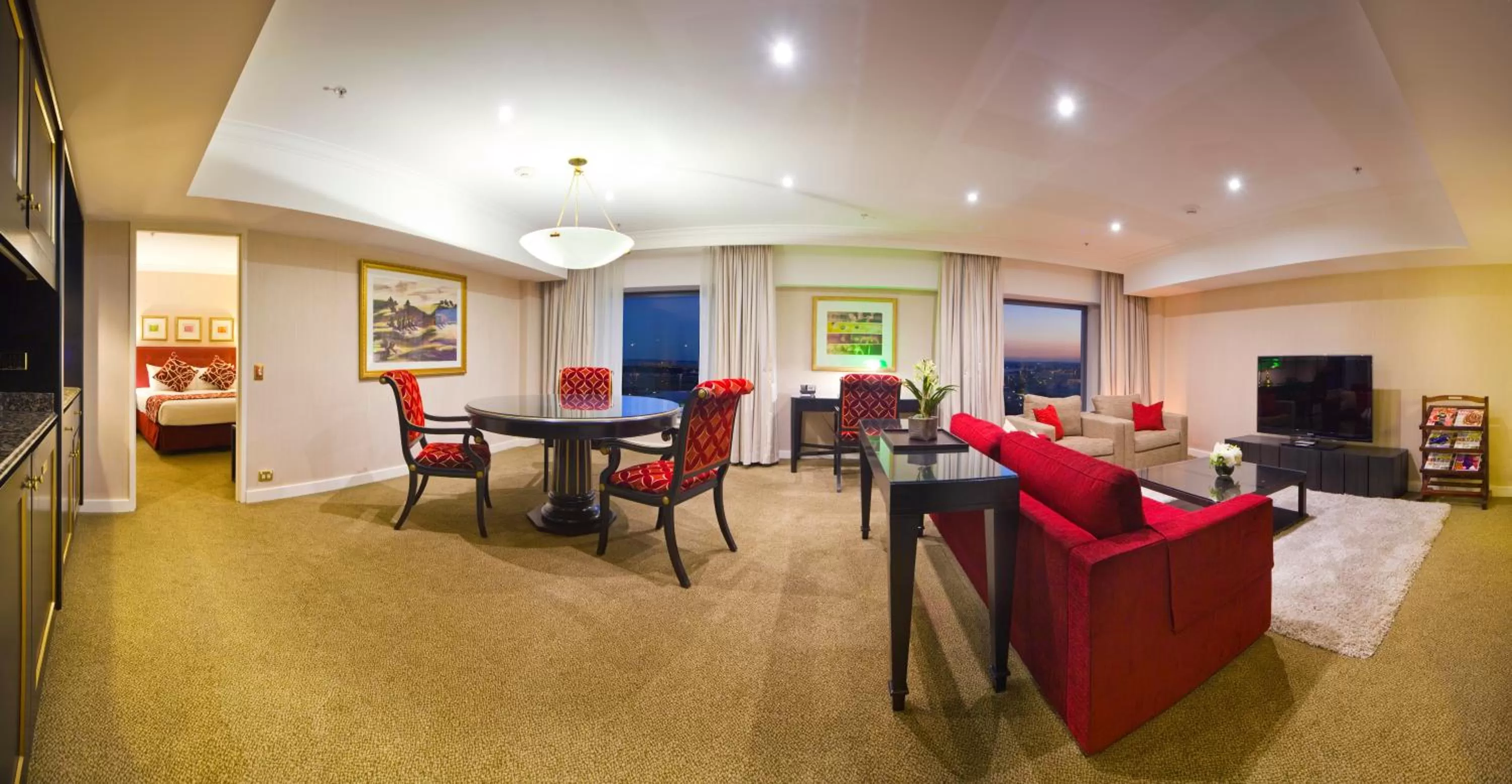 Living room in Stamford Plaza Sydney Airport Hotel & Conference Centre