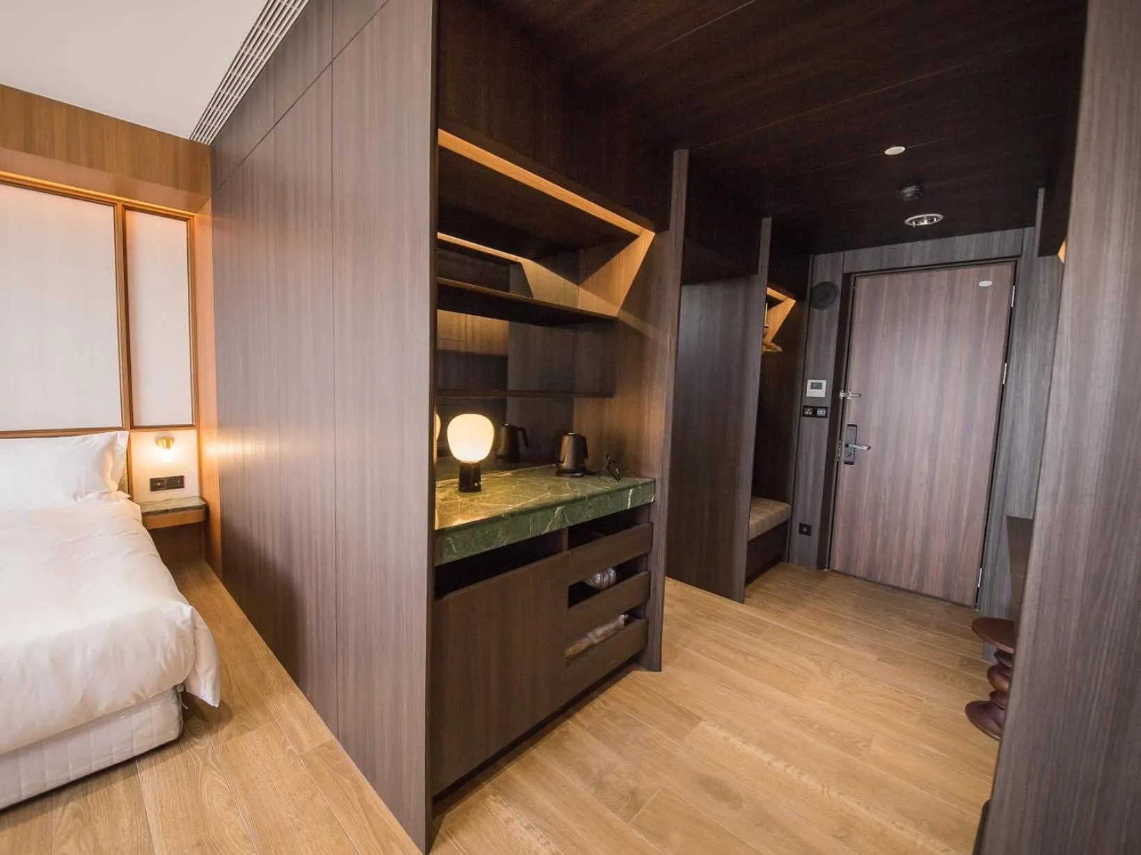 Bed in Hôtel de Ľeau