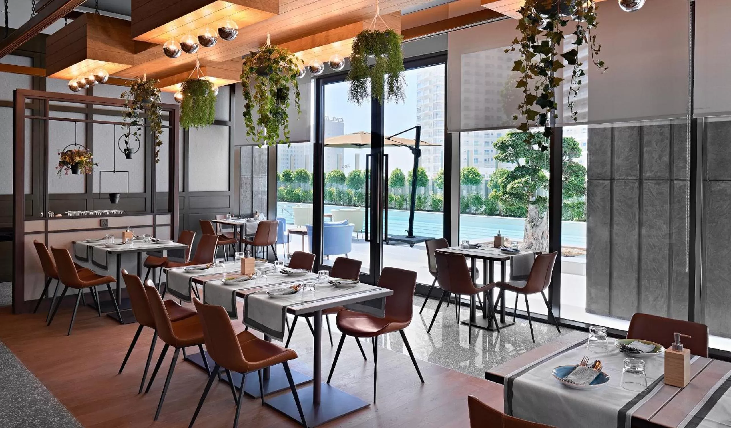 Restaurant/places to eat in Barcelo Business Bay Dubai - Formerly Revier Hotel