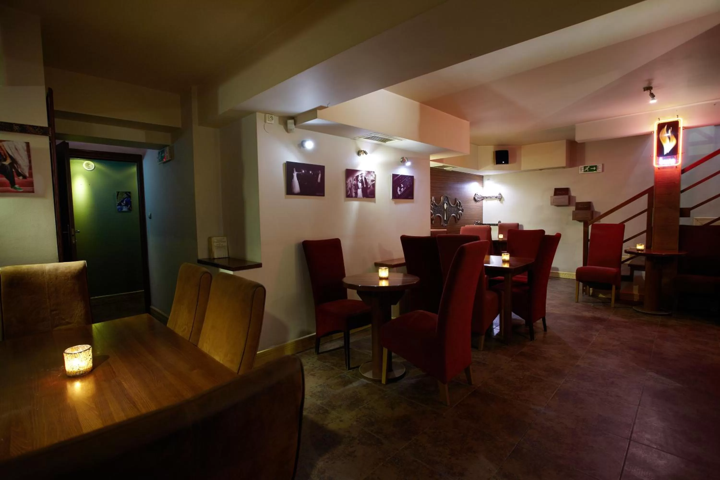 Restaurant/Places to Eat in Szuflada