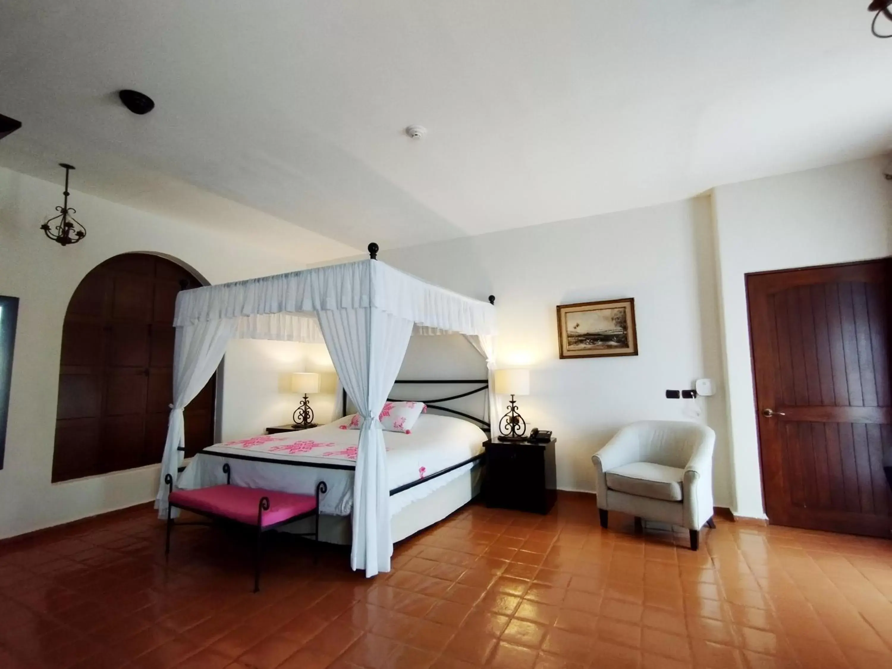 Deluxe Room in Guaycura Boutique Hotel, Beach Club & Spa Deluxe Room in Guaycura Boutique Hotel, Beach Club & Spa