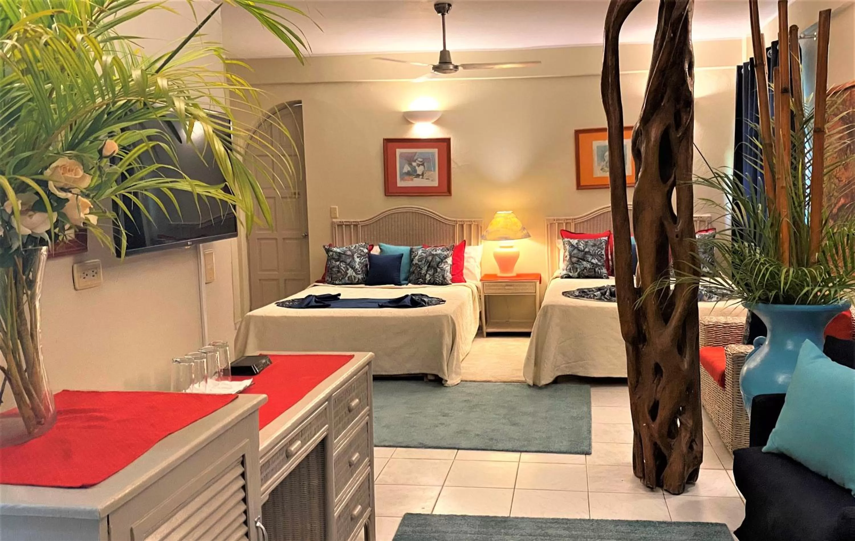 Photo of the whole room, Bed in Hotel Coco Plaza