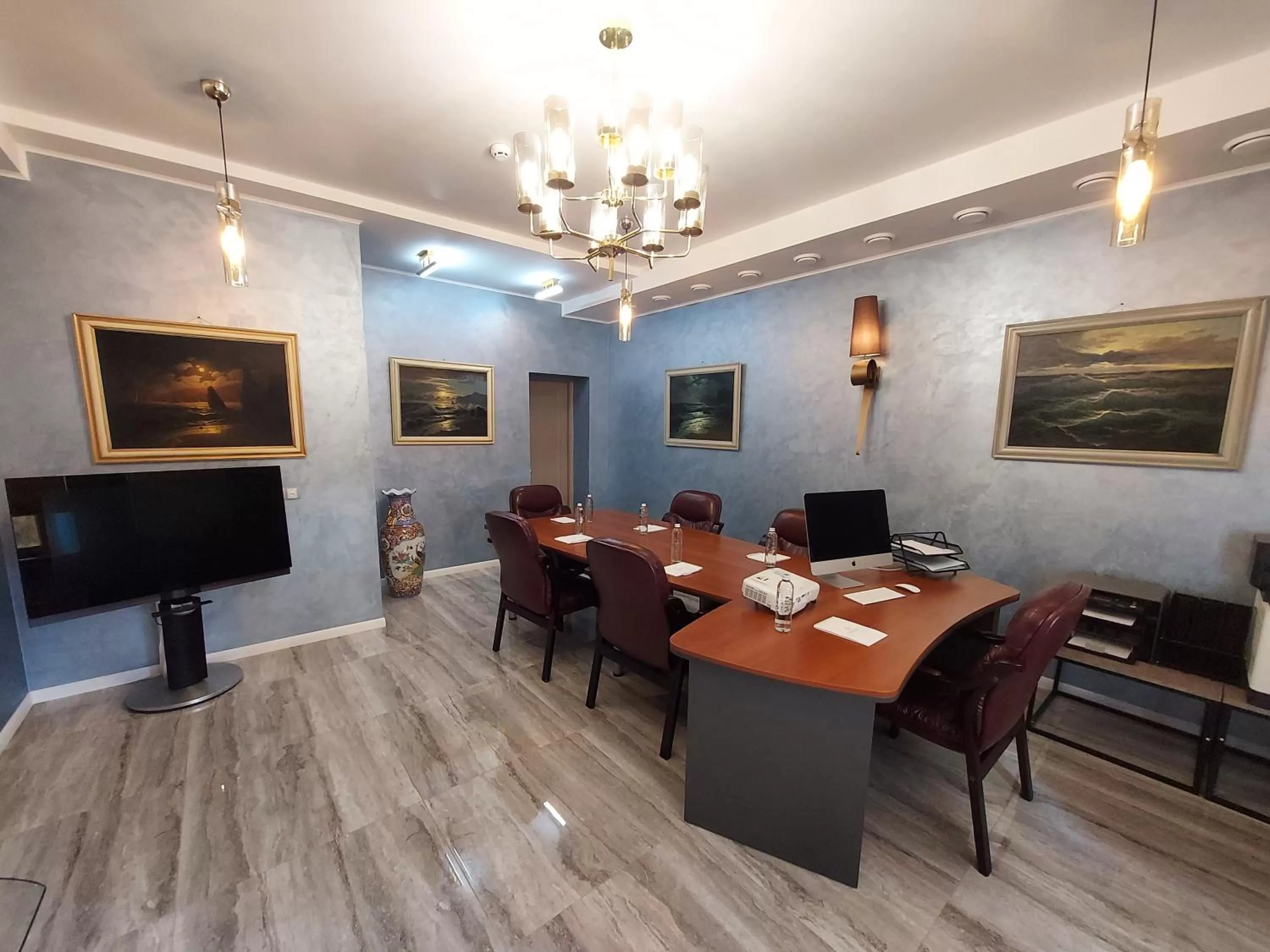 Game Room in Hotel "Mandarin Clubhouse"