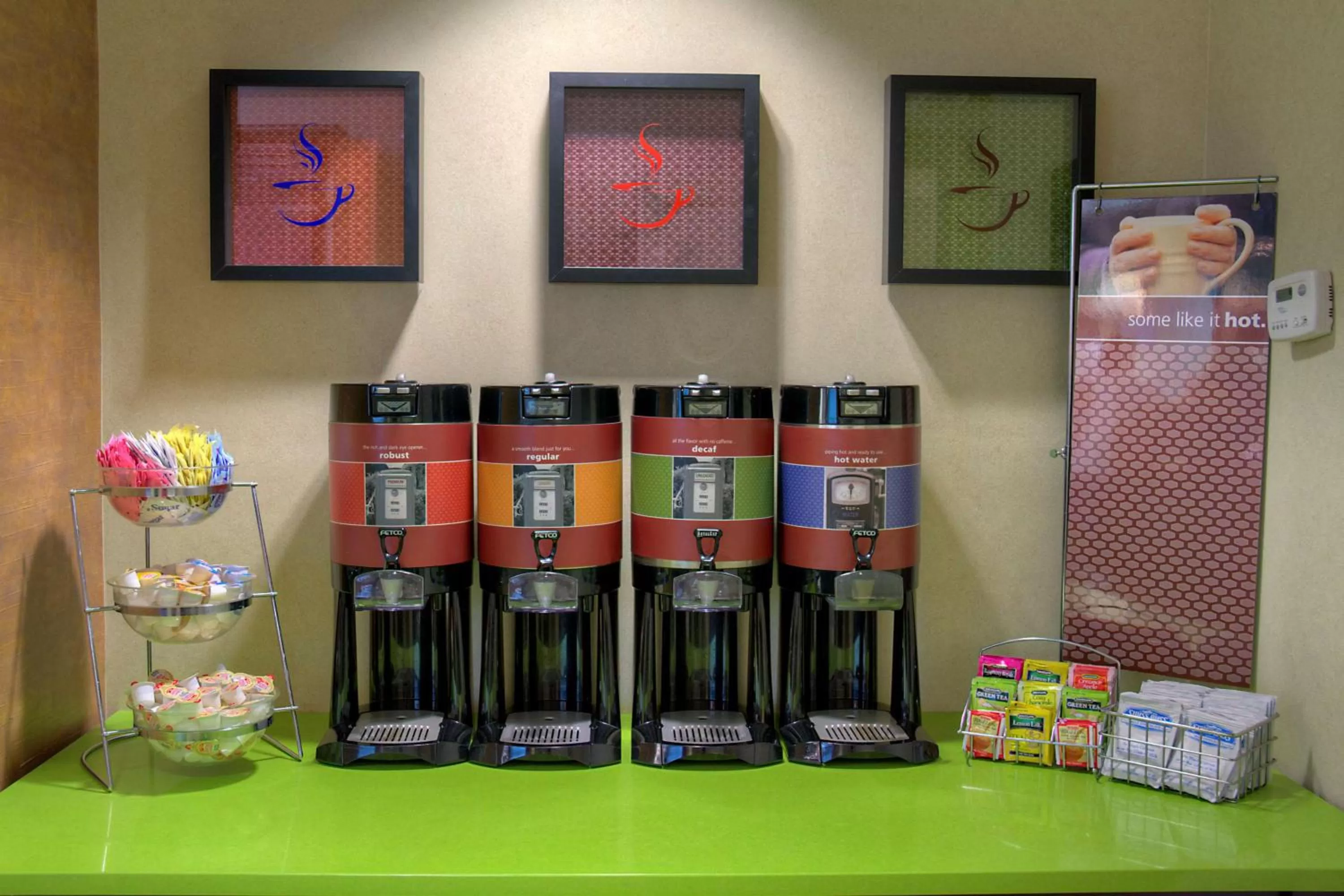 Dining area in Hampton Inn Goldsboro