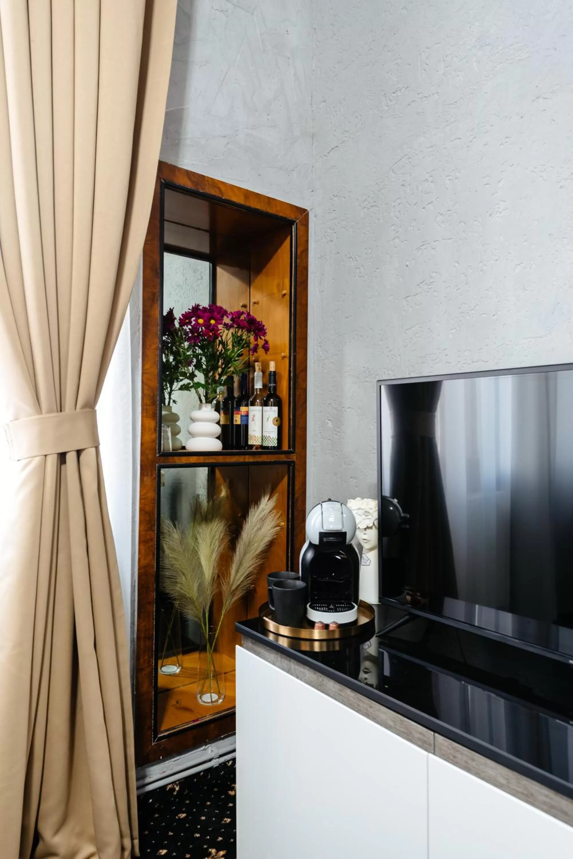 TV and multimedia in Palace Bulevard Inn