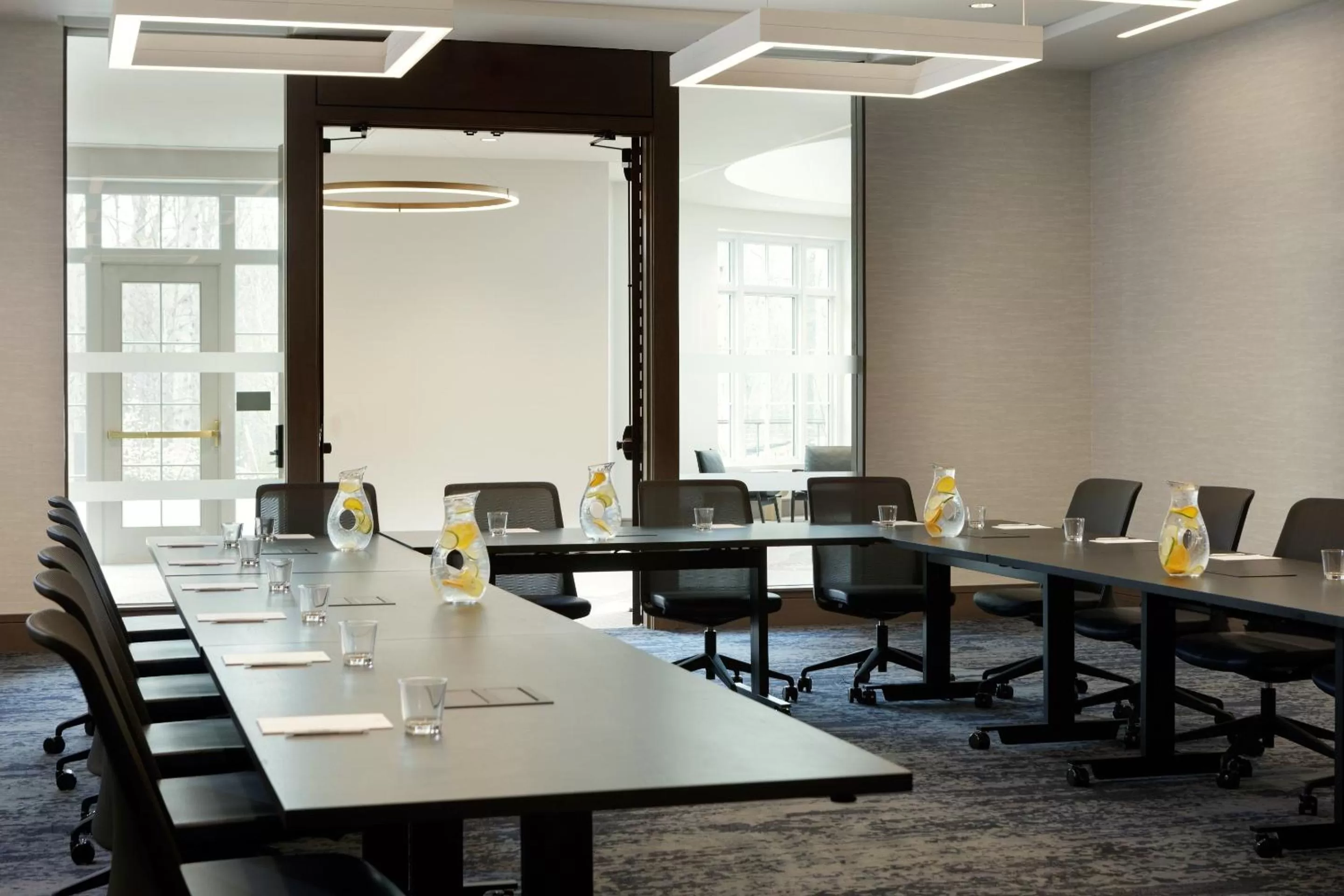 Meeting/conference room in Kimpton - The Forum Hotel by IHG