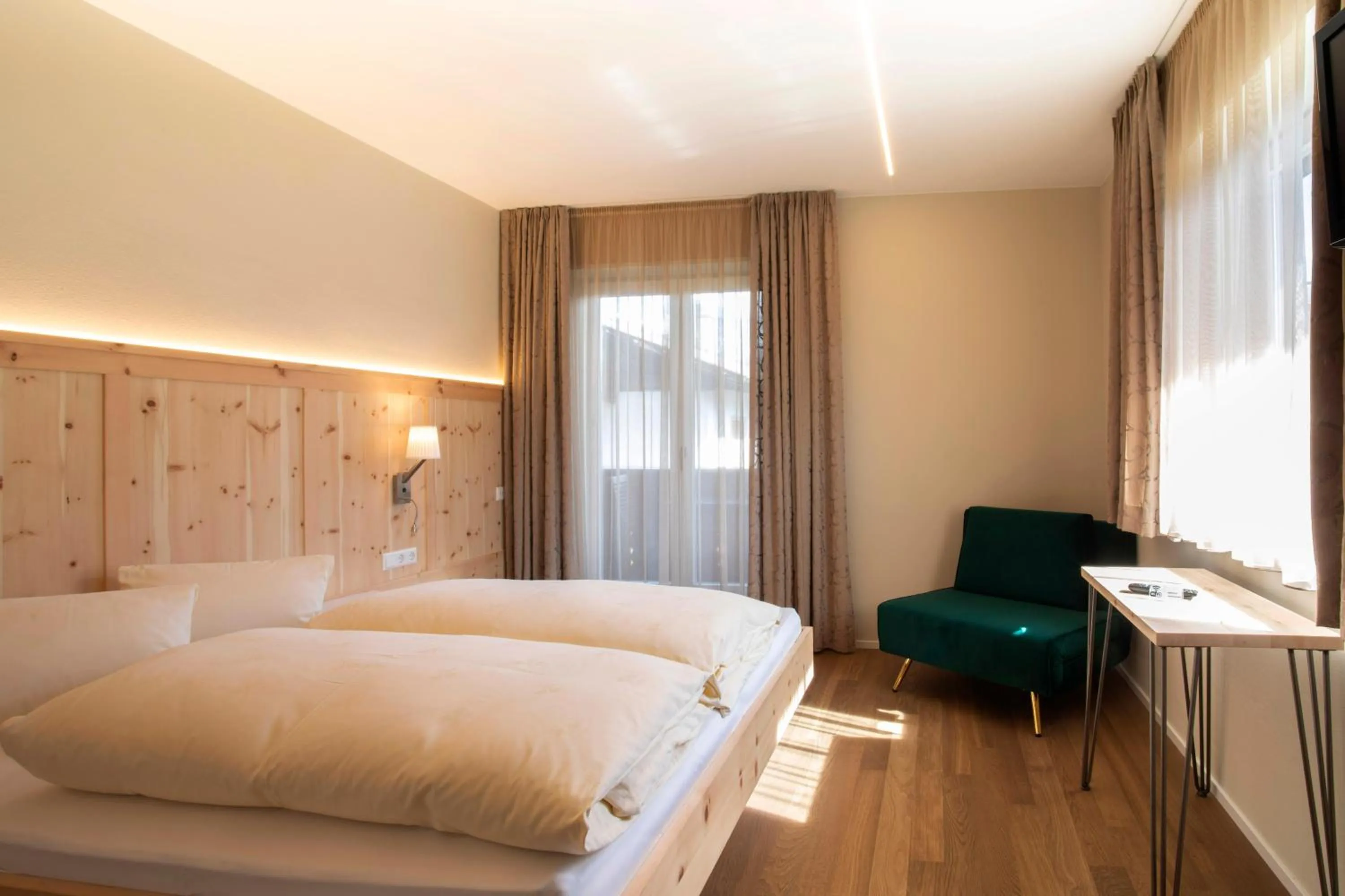 Photo of the whole room, Bed in Bed&Breakfast Pension Hilpold