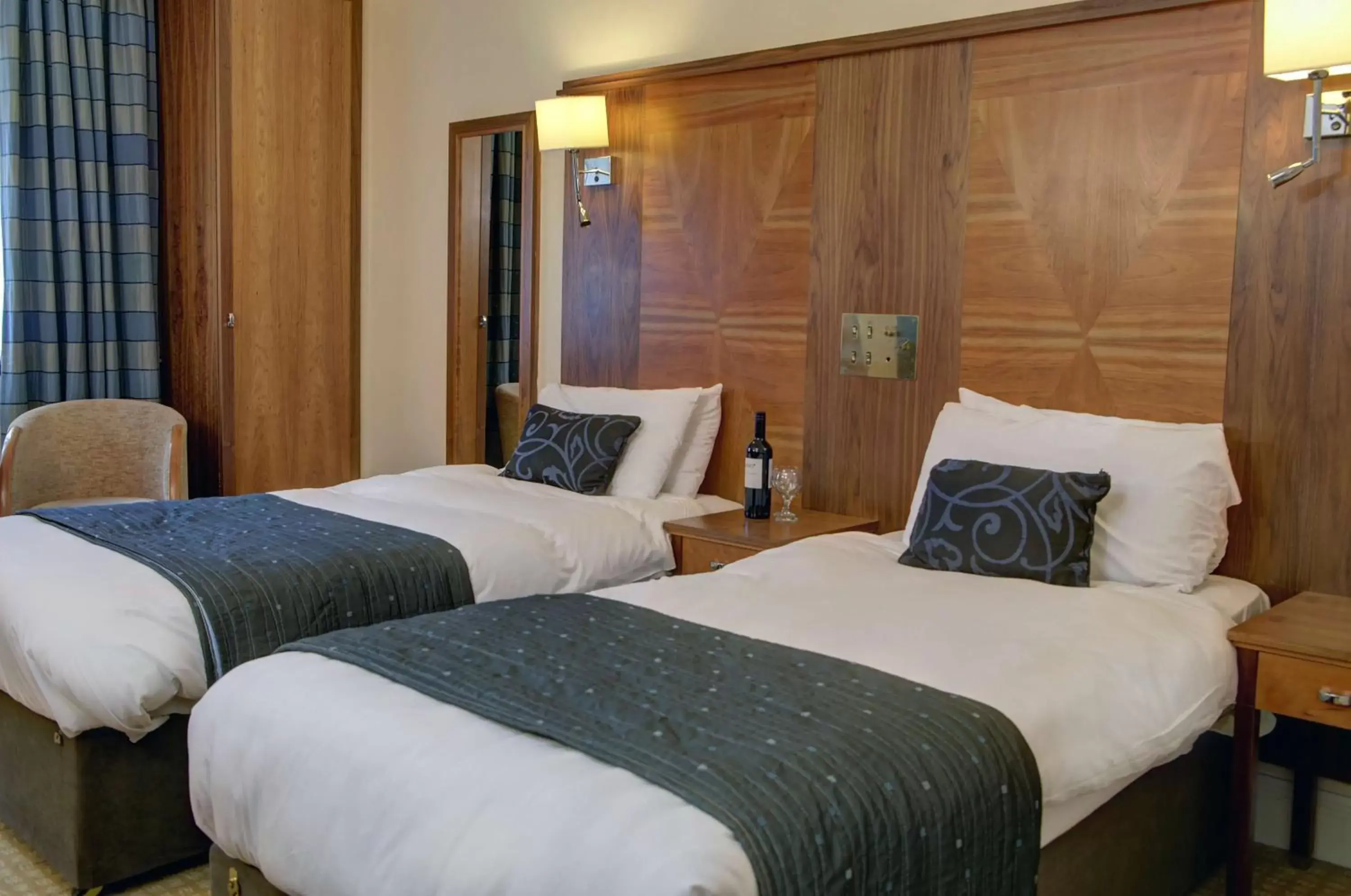 Standard Twin Room in Quorn Country Hotel Leicester Standard Twin Room in Quorn Country Hotel Leicester