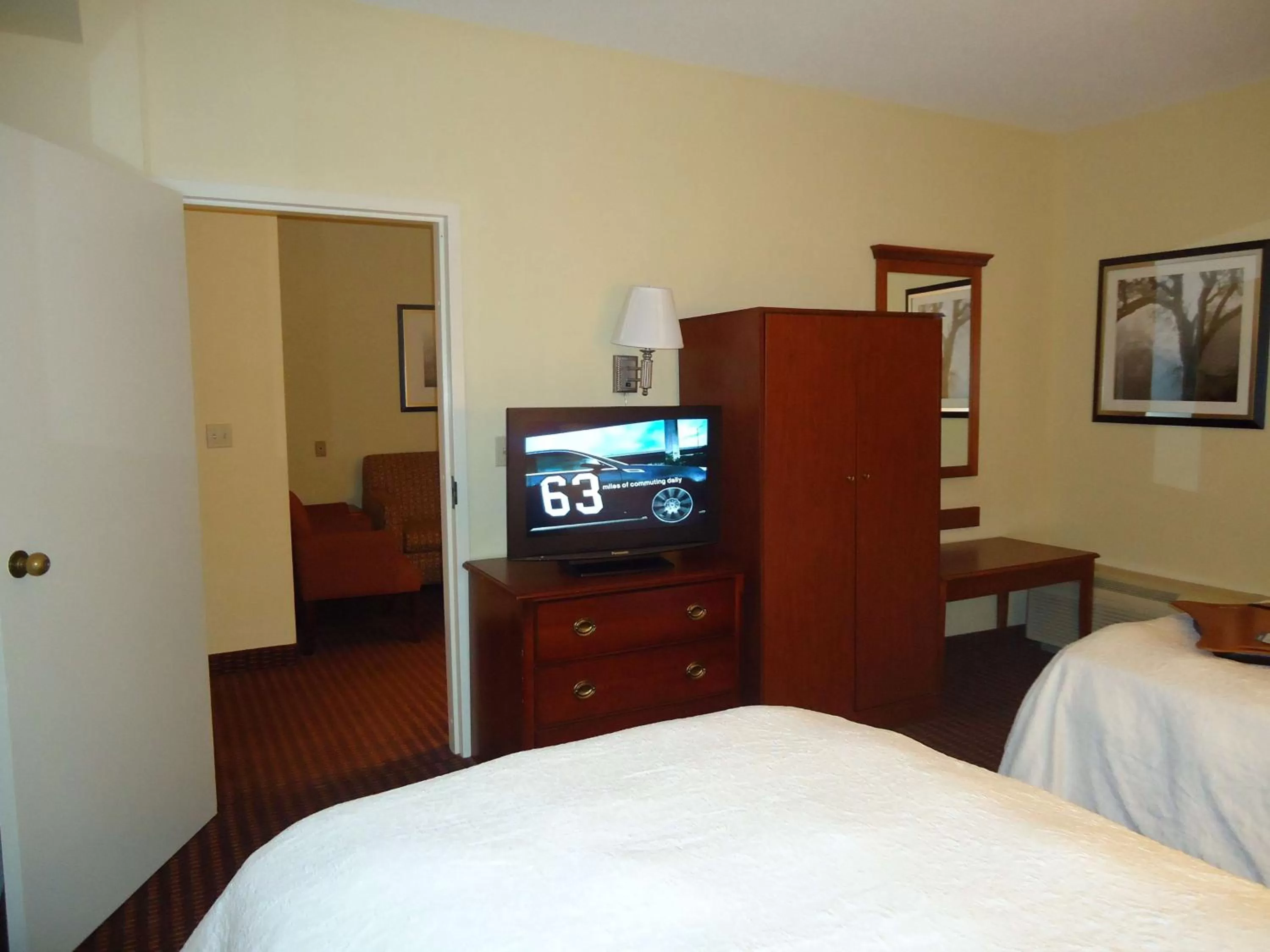 Bedroom, Bed in Hampton Inn Baltimore/Glen Burnie