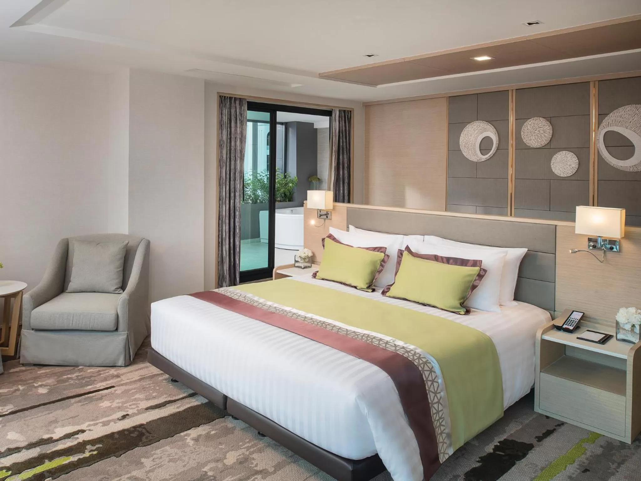 Bedroom, Bed in Solitaire Bangkok Sukhumvit 11