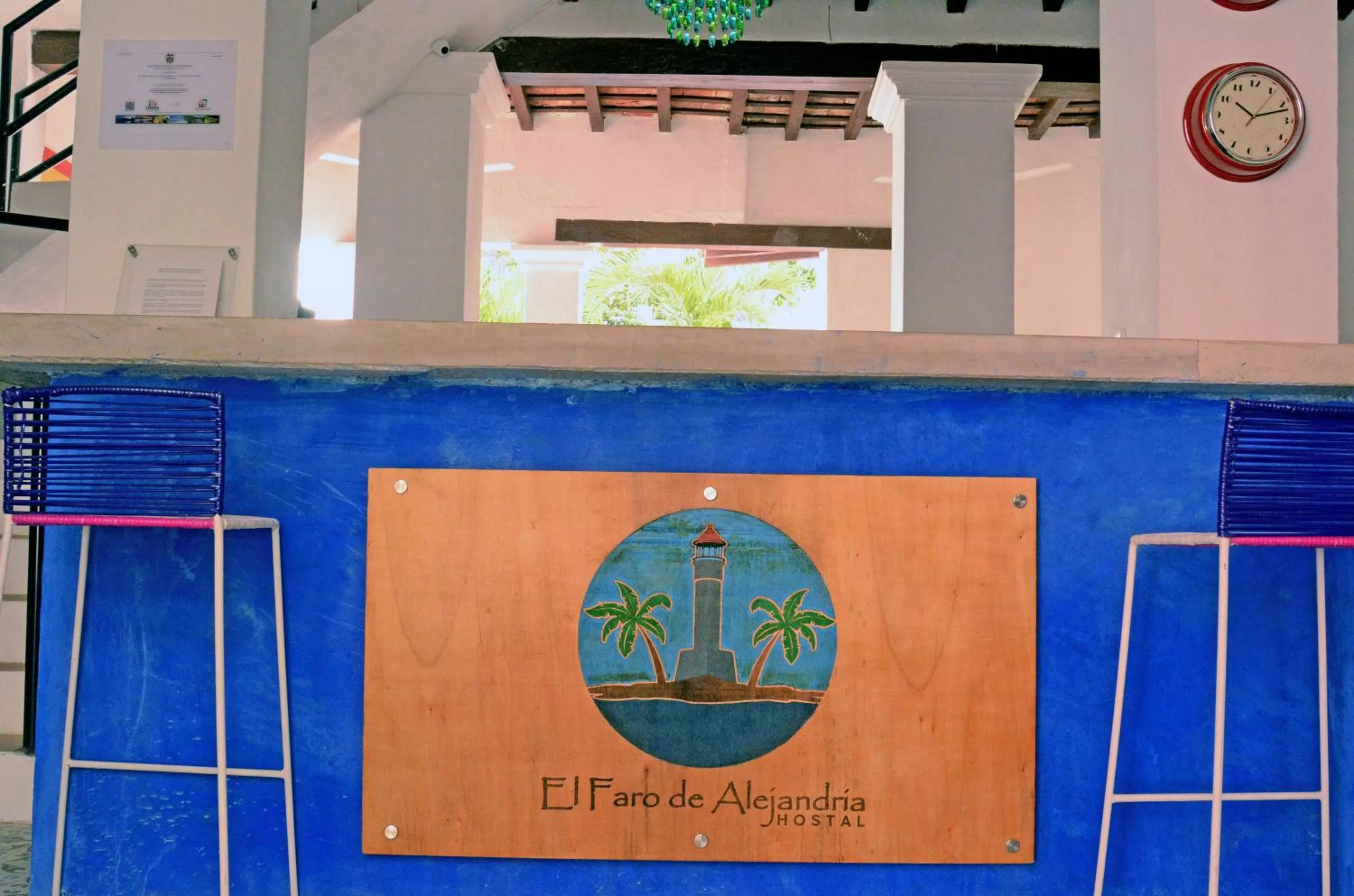 Facade/entrance in Faro de Alejandría Hostel