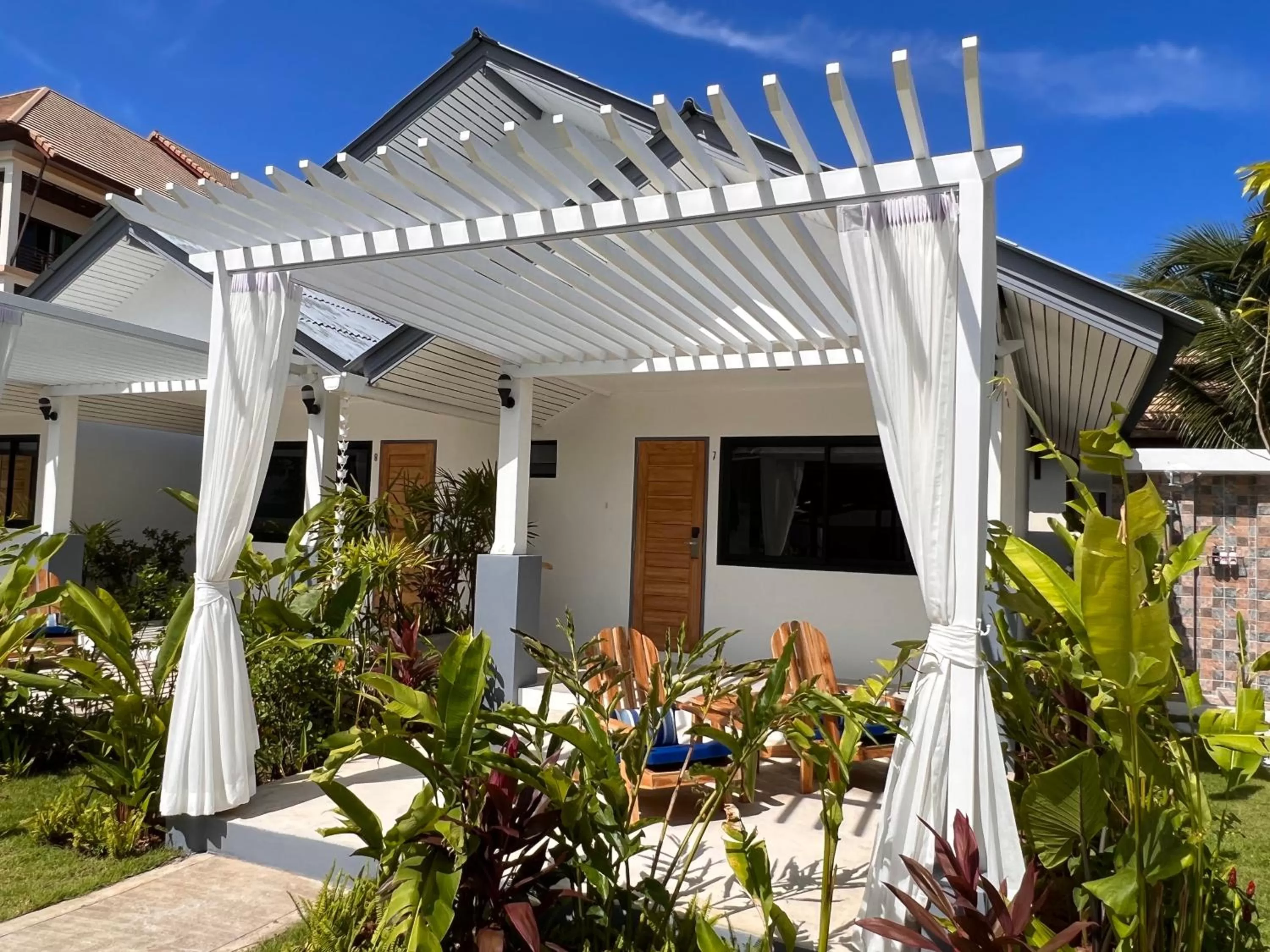 Facade/entrance in Pearl of Samui Resort