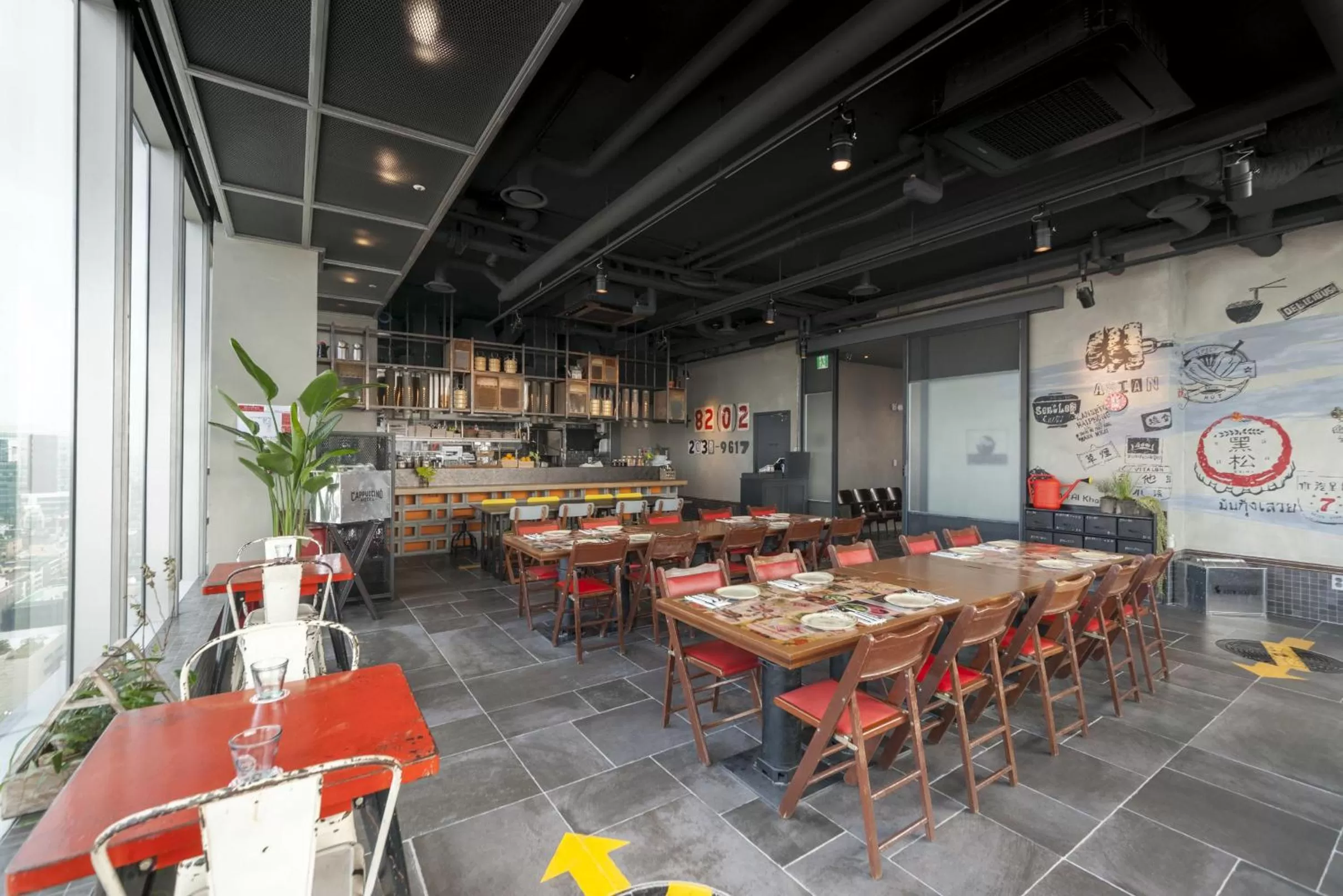 Restaurant/places to eat in Hotel Cappuccino