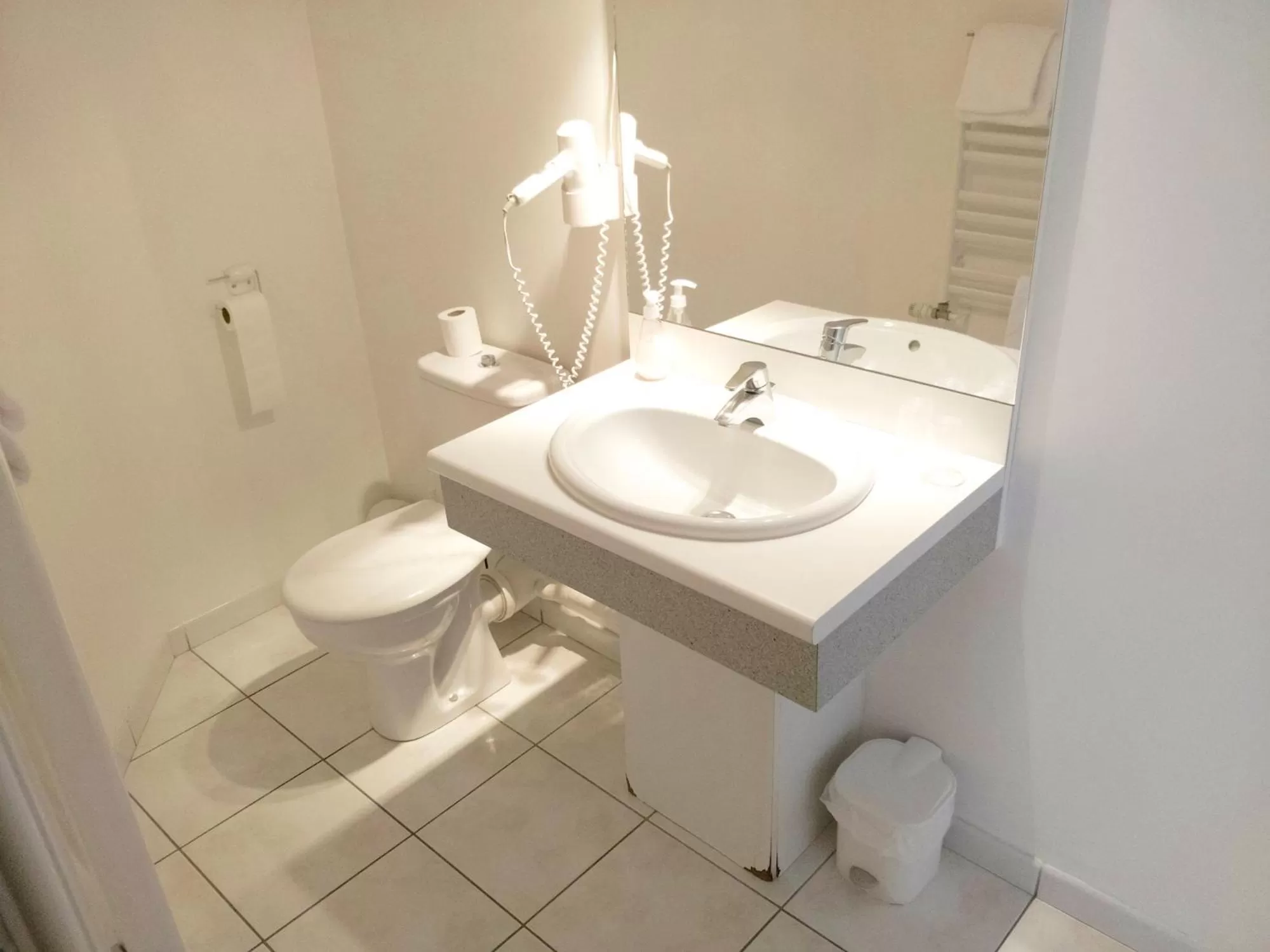 Shower in Hotel La Bosselle