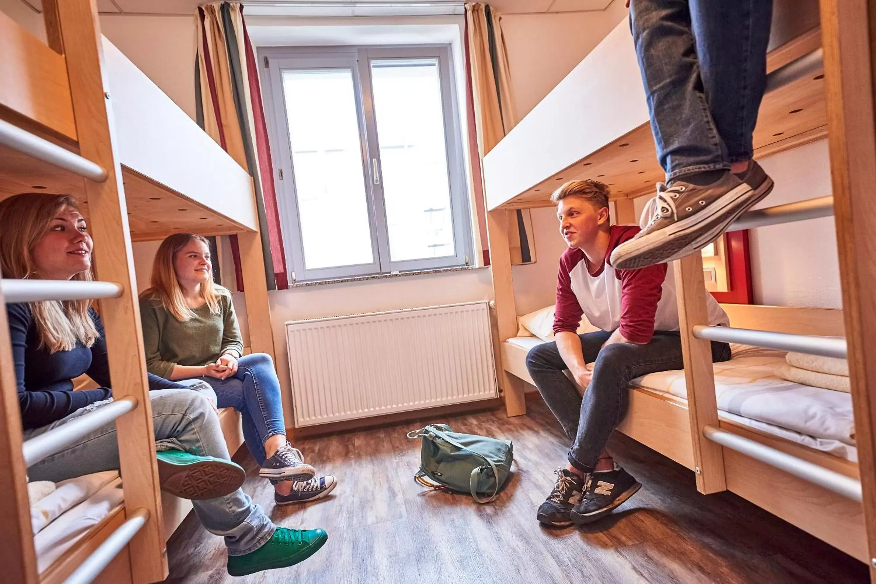 Quadruple Room in DJH-Gästehaus Bermuda3Eck Quadruple Room in DJH-Gästehaus Bermuda3Eck