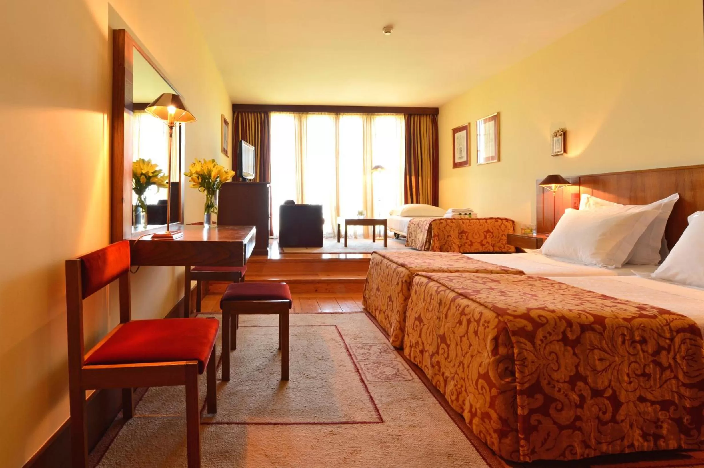 Bed in Pousada Mosteiro de Guimaraes