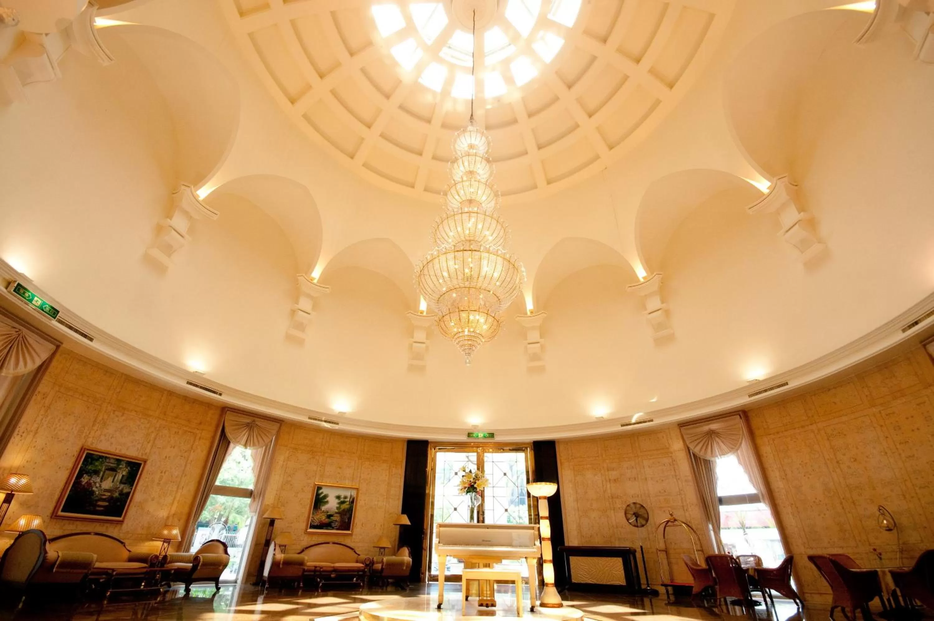 Lobby or reception in F Hotel - Taichung