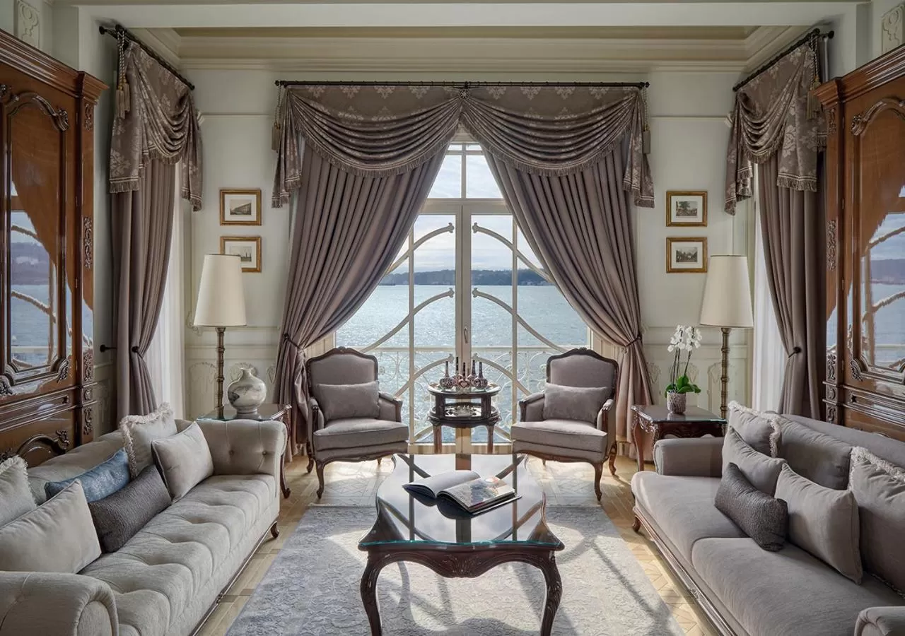 Living room in Six Senses Kocatas Mansions