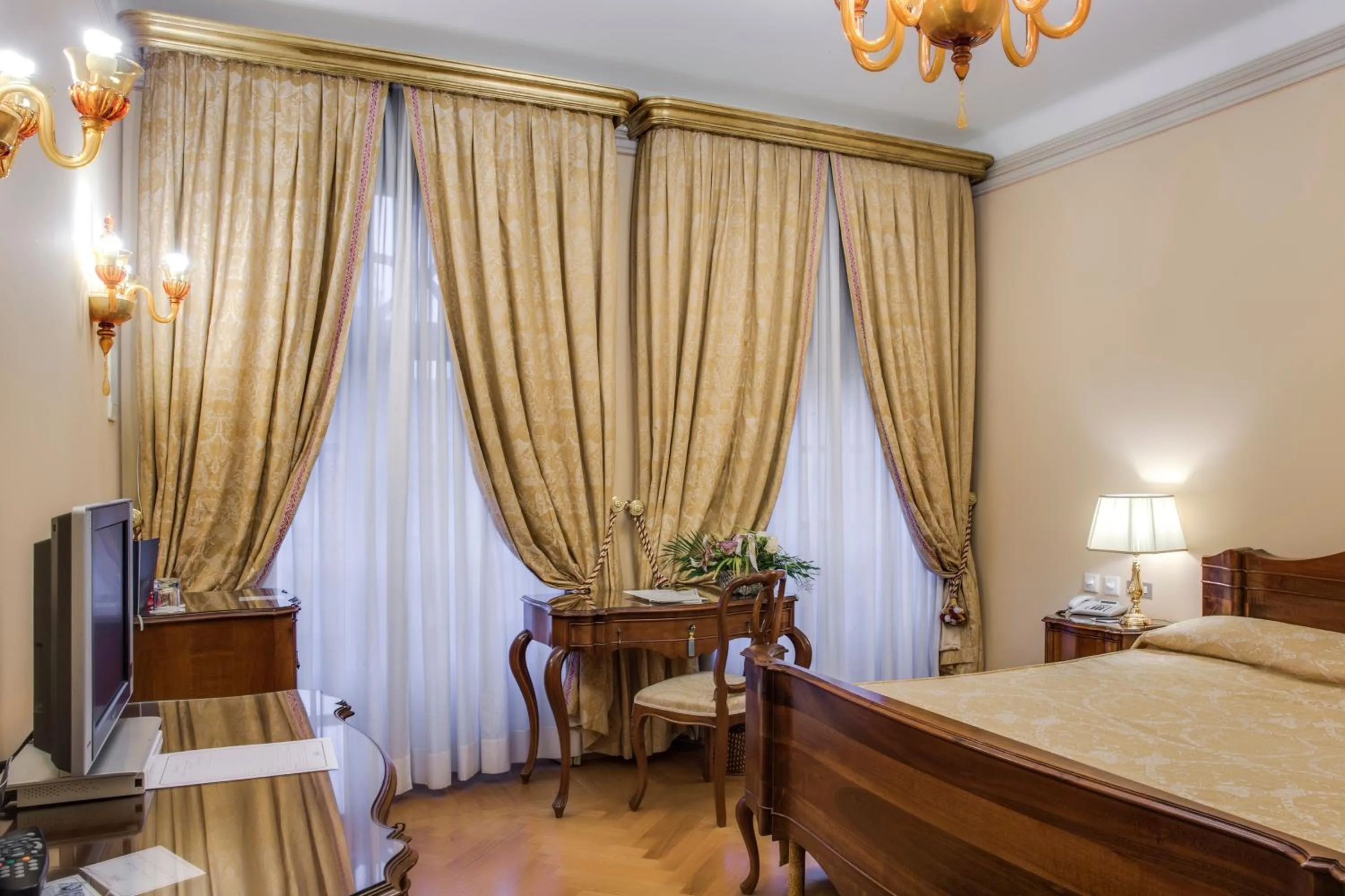 Superior Double Room in Villa Fenaroli Palace Hotel