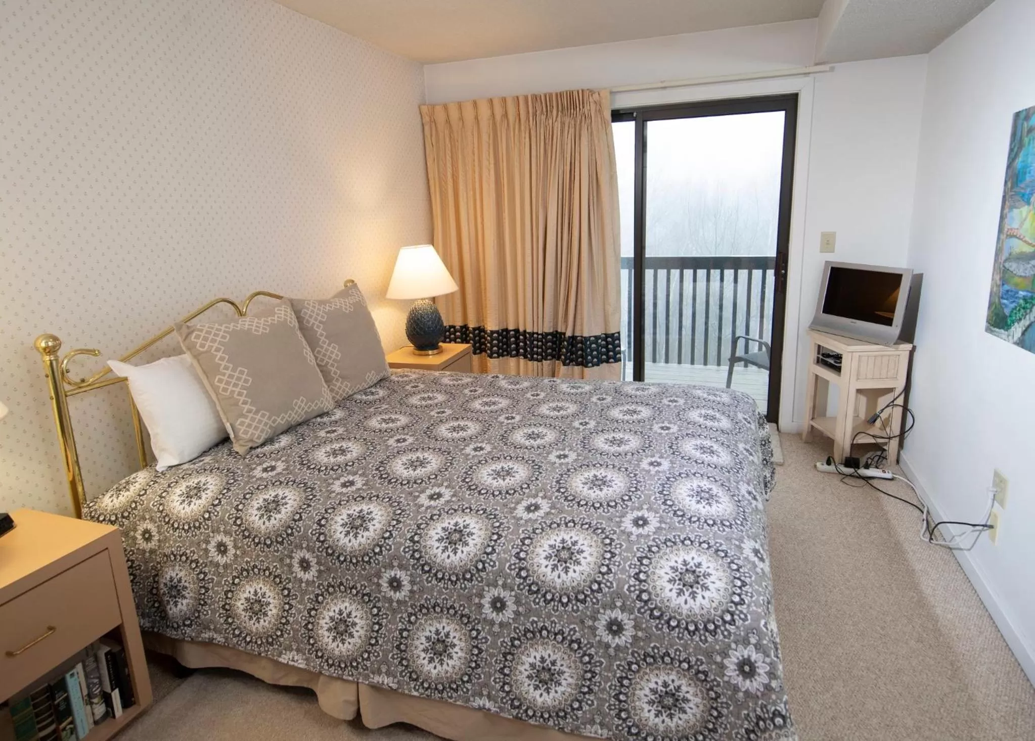 Photo of the whole room, Bed in Winterplace at Okemo, A Vail Resorts Property