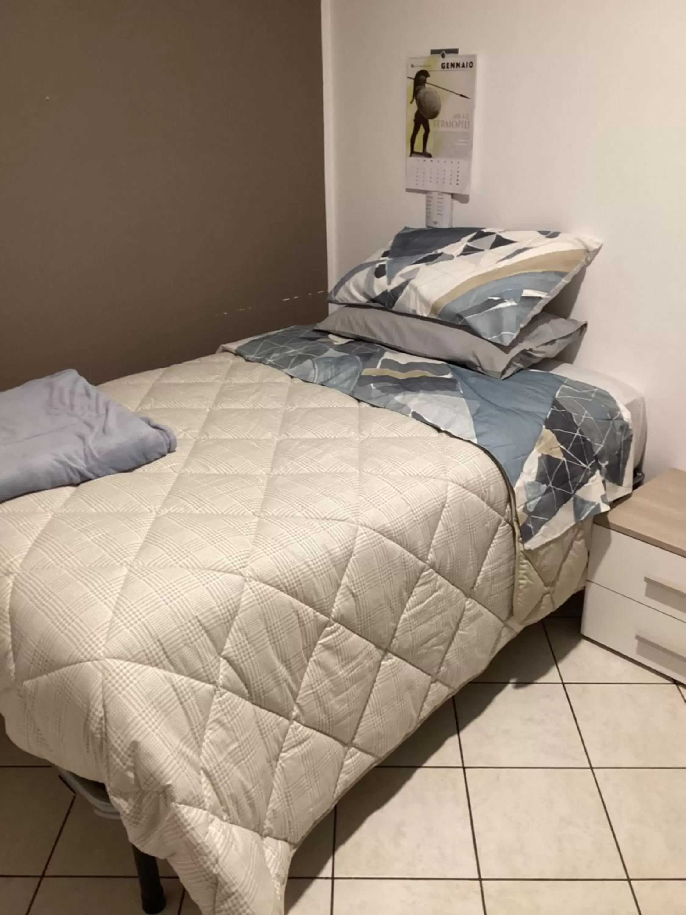 Standard Single Room with Shared Bathroom in Bed and Breakfast da Giuseppe, Camere vicino stabilimento Ferrari Standard Single Room with Shared Bathroom in Bed and Breakfast da Giuseppe, Camere vicino stabilimento Ferrari